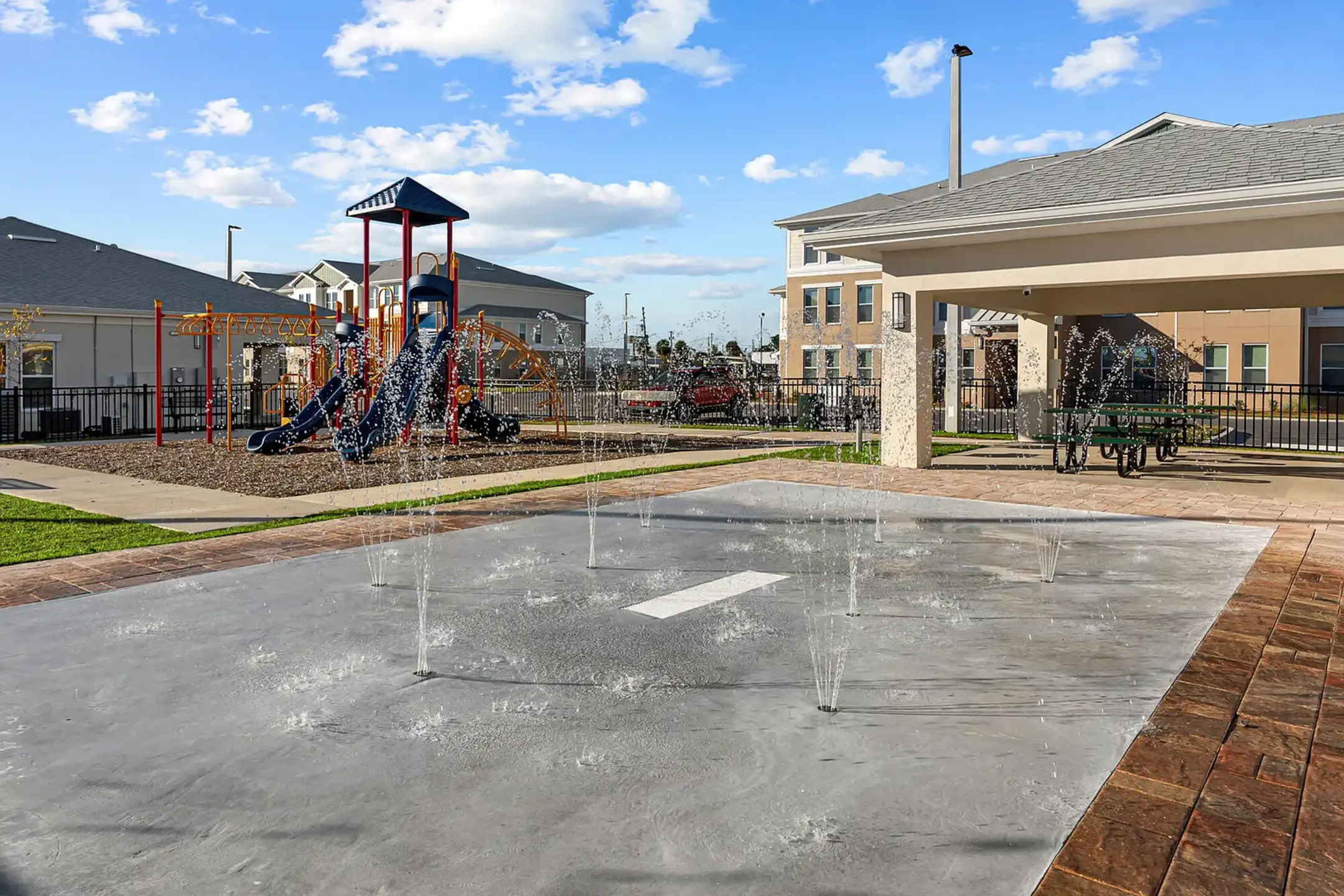 The Arbors @ 15th - 265 W 15th St - Panama City, FL | Rent.