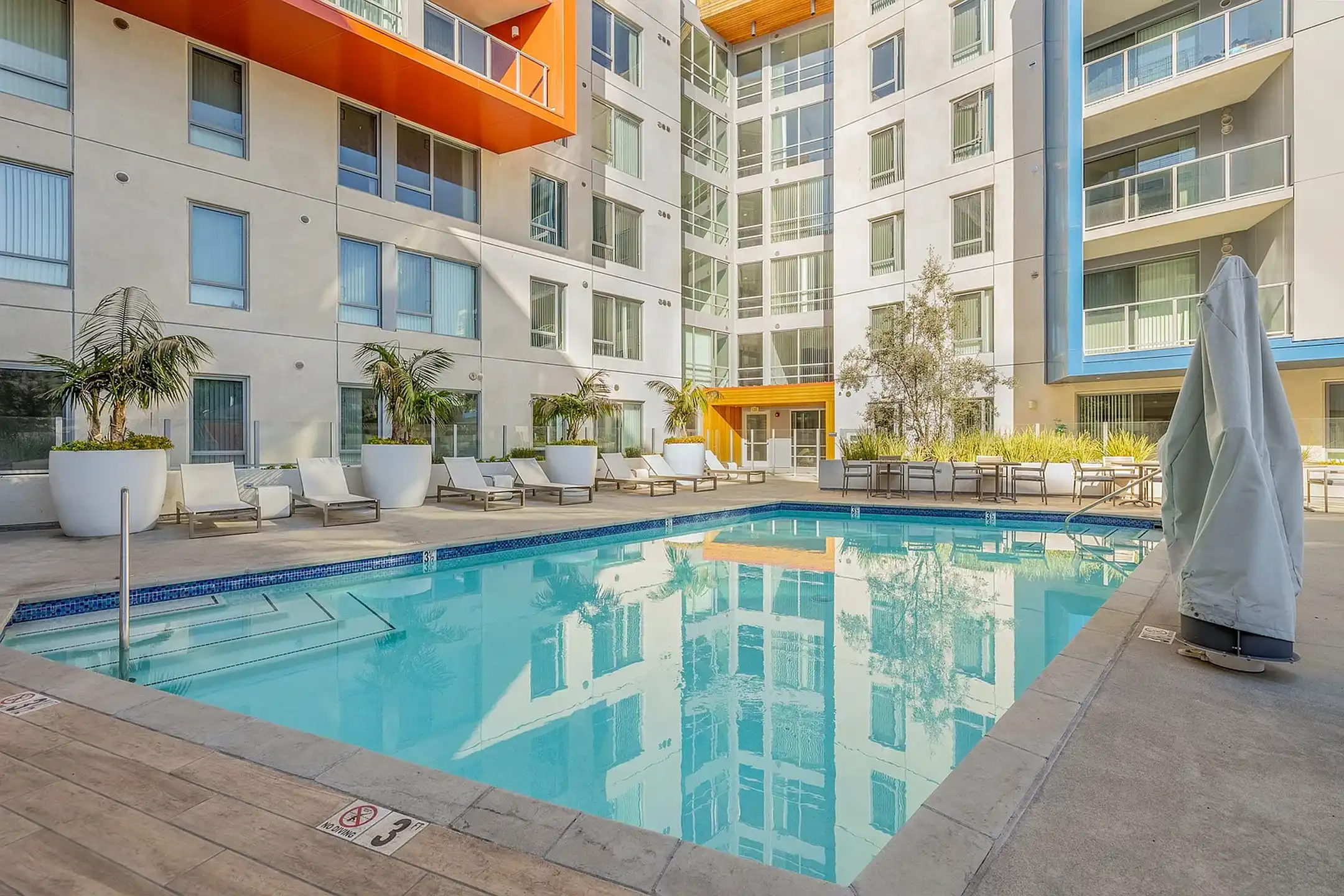 1400 FIG Apartments - 1400 S Figueroa St - Los Angeles, CA | Rent.