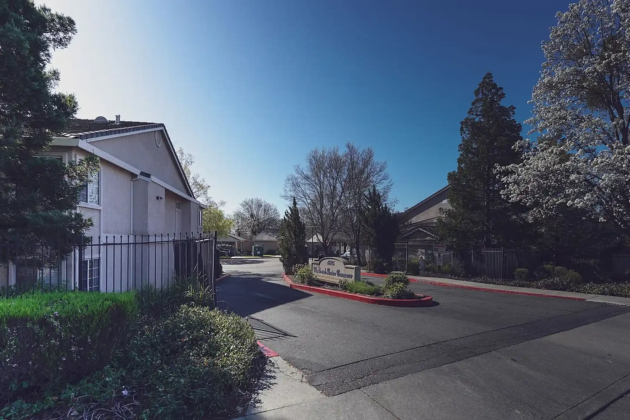 Woodcreek Senior Commons