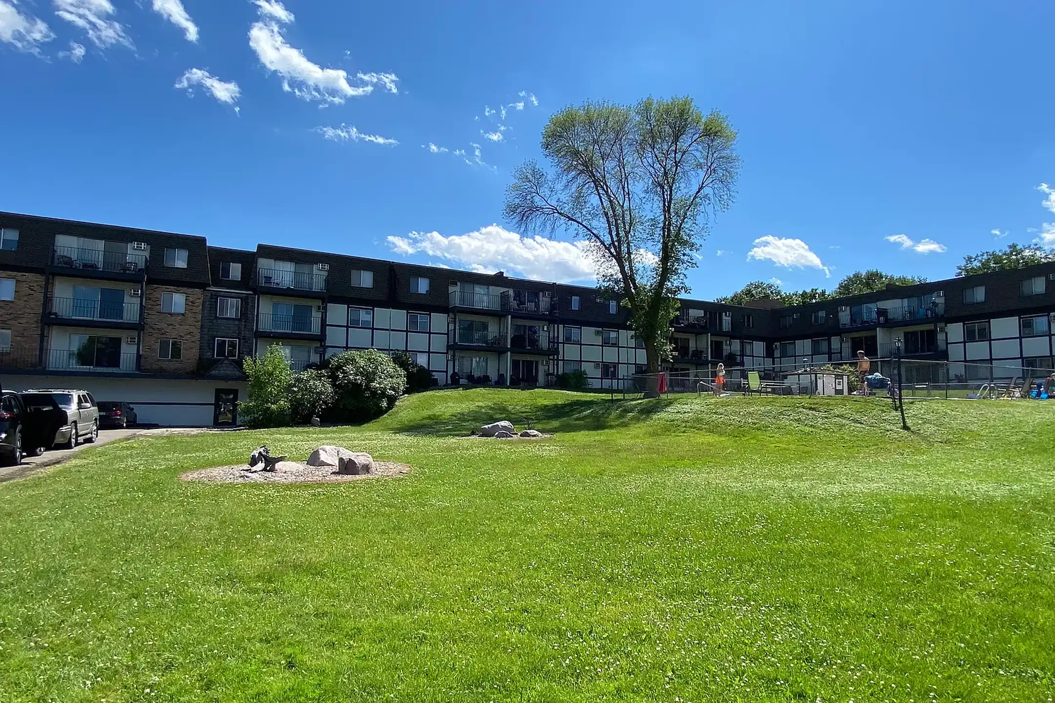 Lord Fletcher's Apartments 4400 W Arm Rd Spring Park, MN