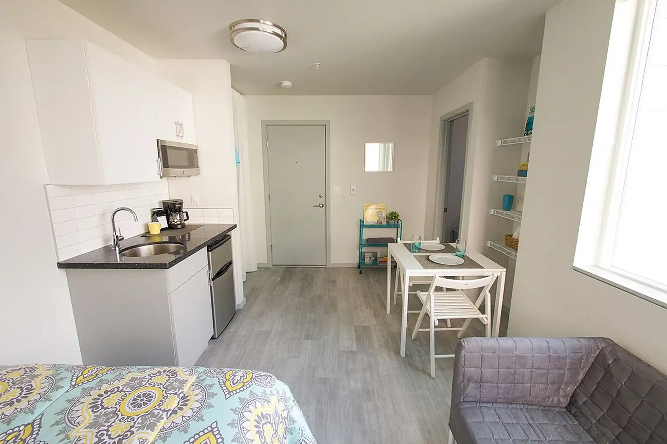 Fauntleroy Lofts - West Seattle Micros. 3-12 month leases. - 5949 ...