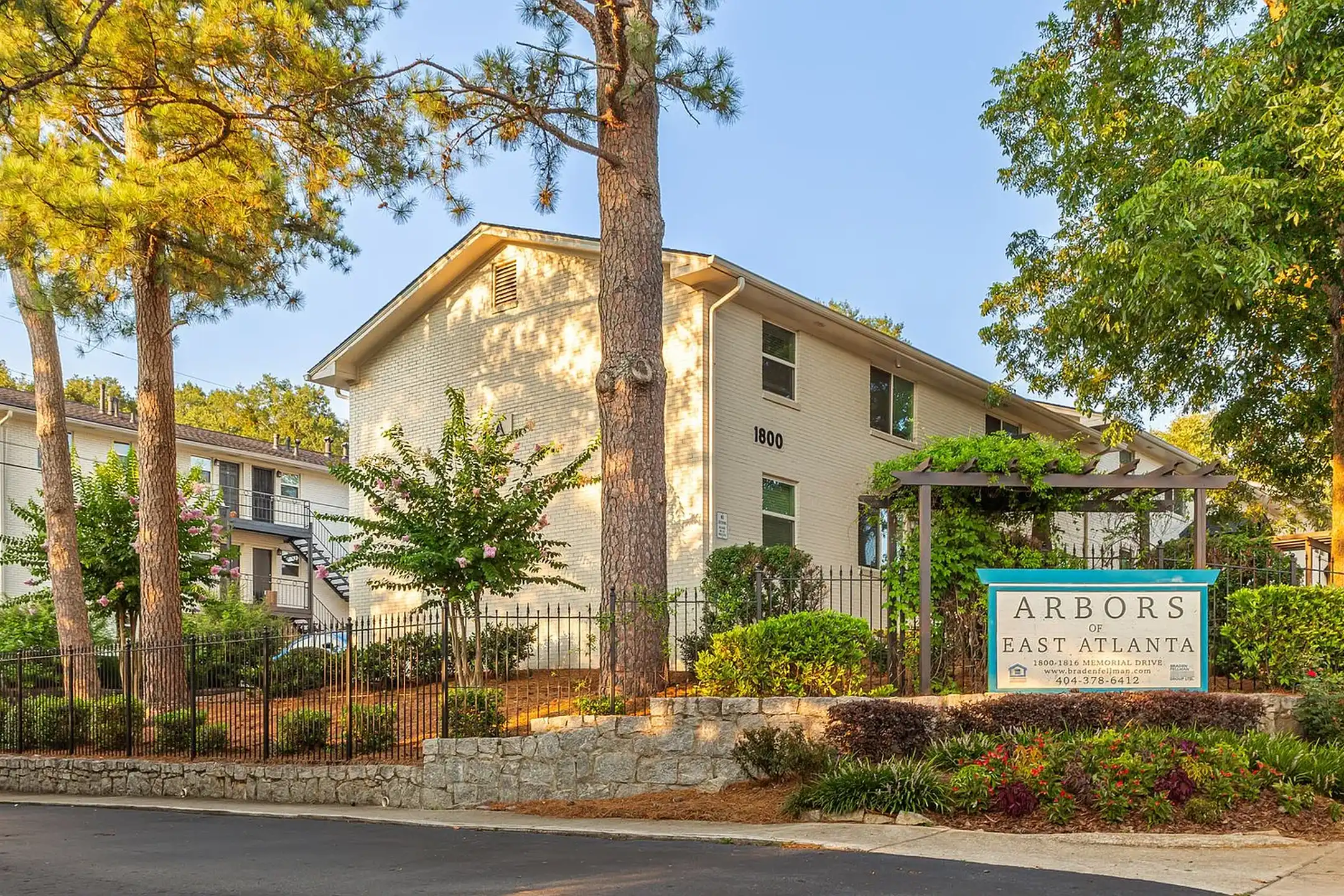 Arbors of East Atlanta 1800 Memorial Dr Atlanta, GA