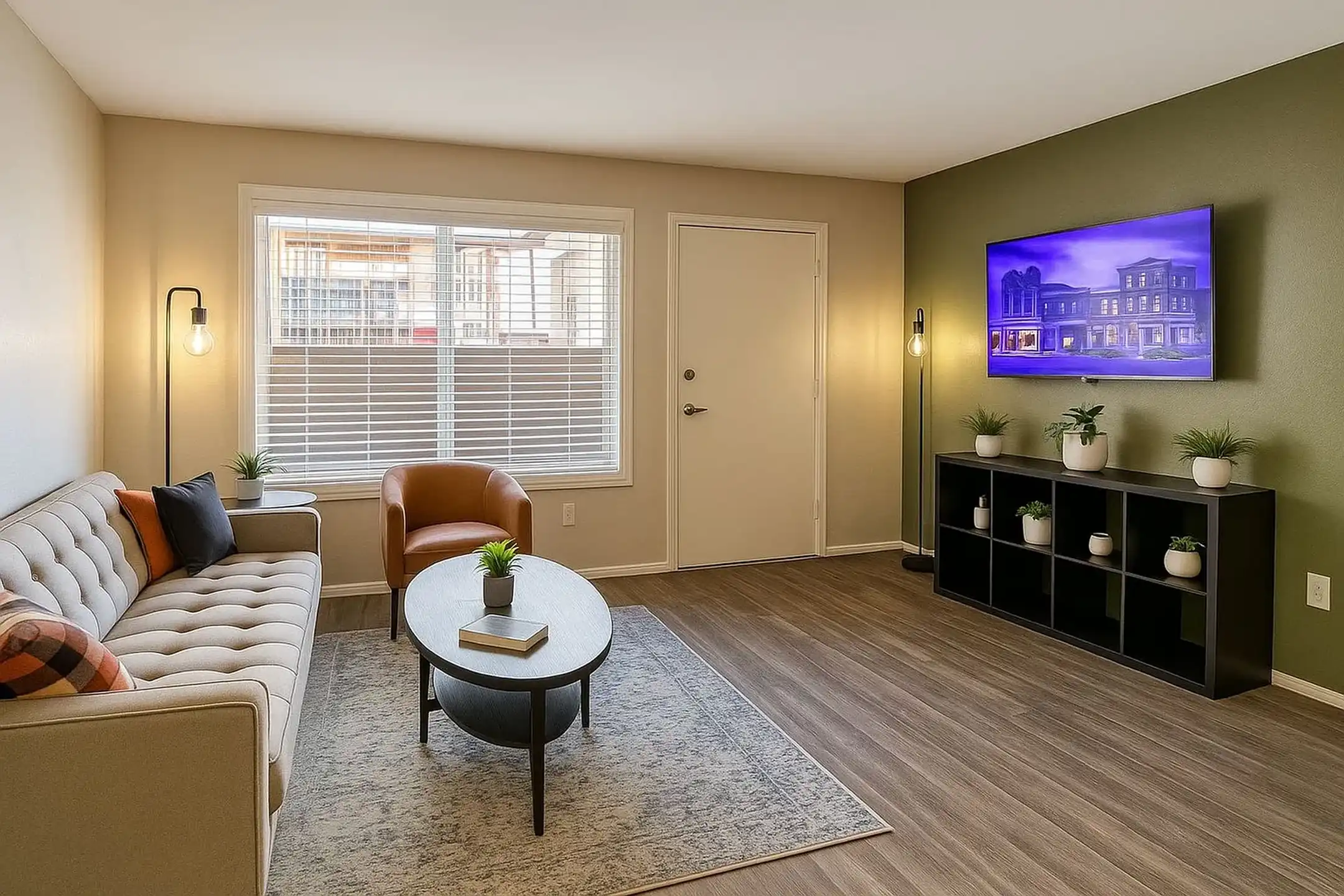 College Town Tucson 1300 E Fort Lowell Rd Tucson, AZ