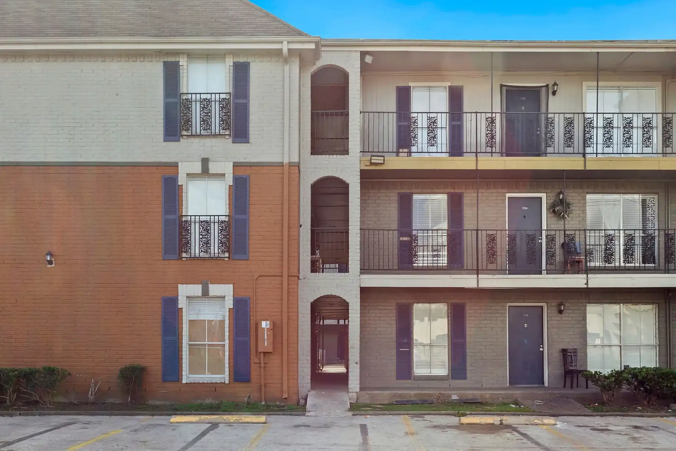 6233 Gulfton St Houston Tx 77081