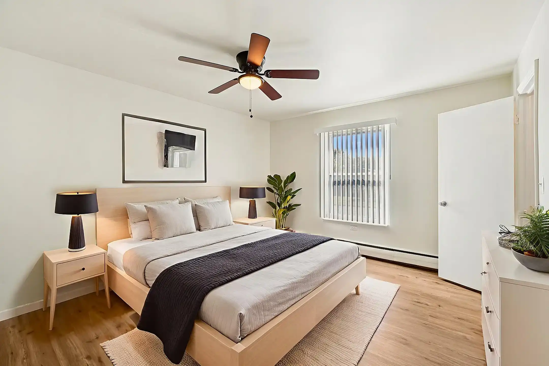 Ava Sterling Apartments - 8301 16 1/2 Mile Rd - Sterling Heights