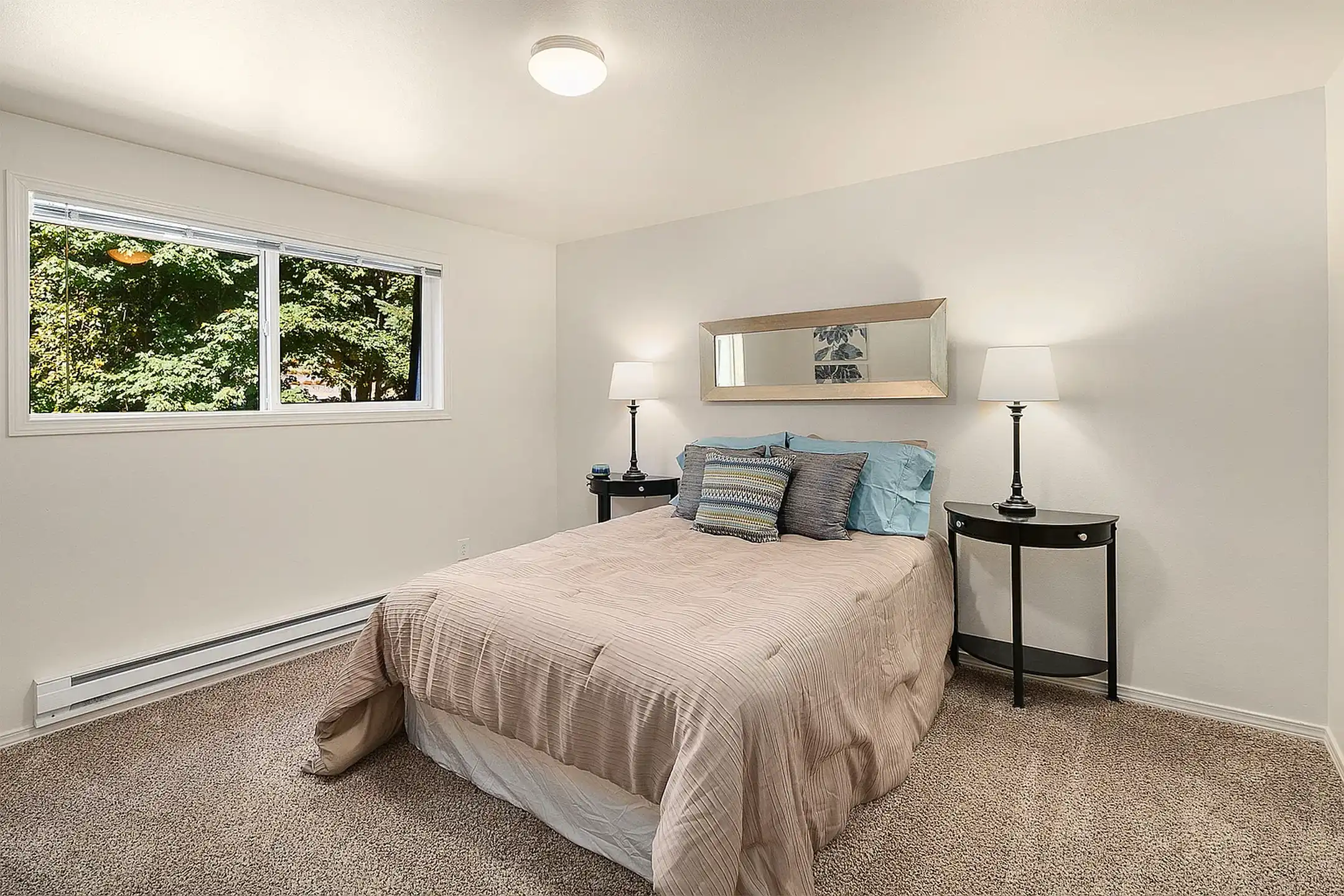 Wildwood Apartment Homes - 660 Wildwood Blvd SW - Issaquah, WA | Rent., image size:2160x1440