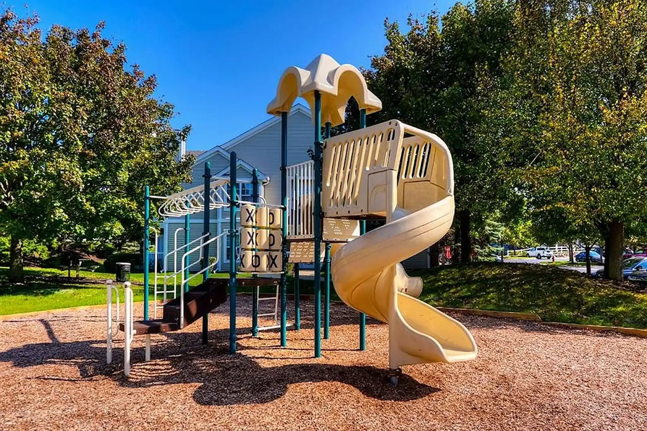 Preserve at Cantera - 30000 Village Green Blvd - Warrenville, IL | Rent.