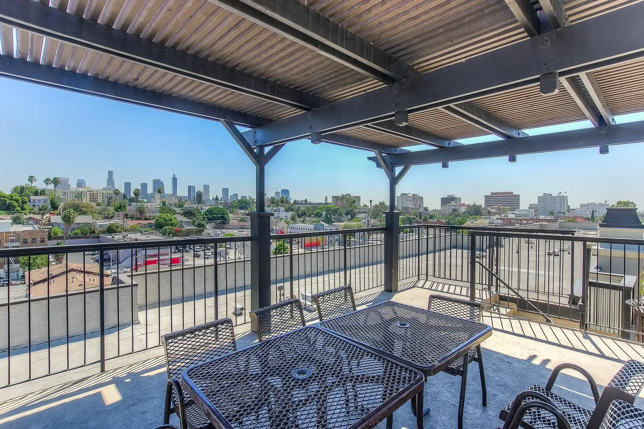 The Esquire - 274 S La Fayette Park Pl - Los Angeles, CA | Rent.