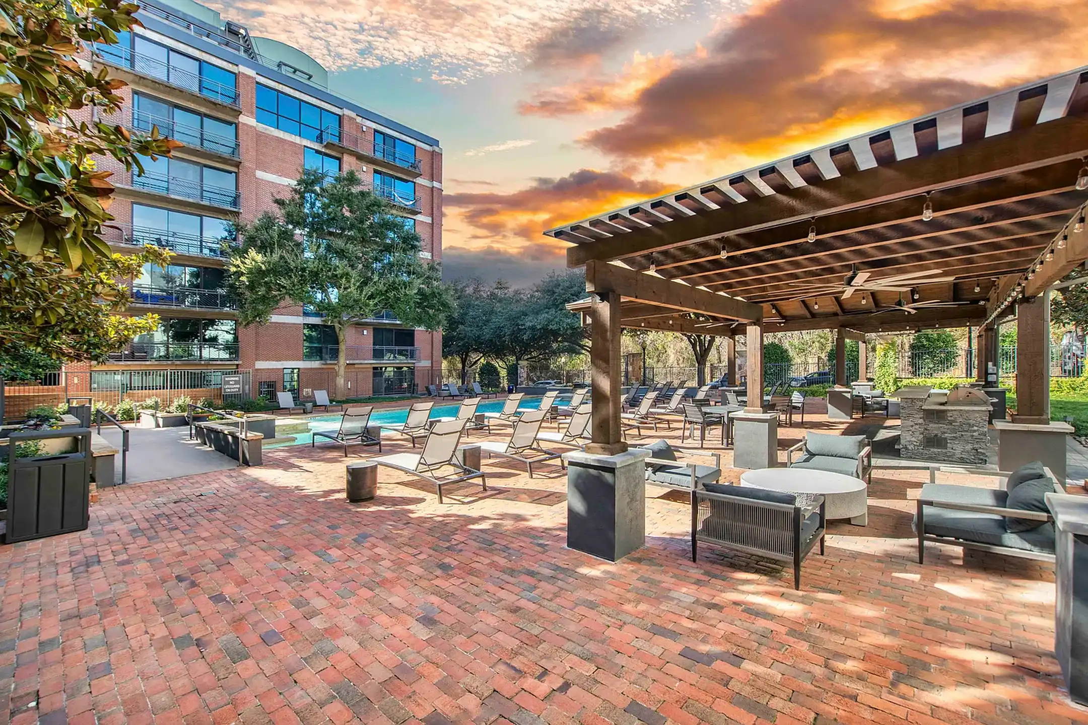 maaです。 MAA Heights - 3015 State St - Dallas, TX | Rent.