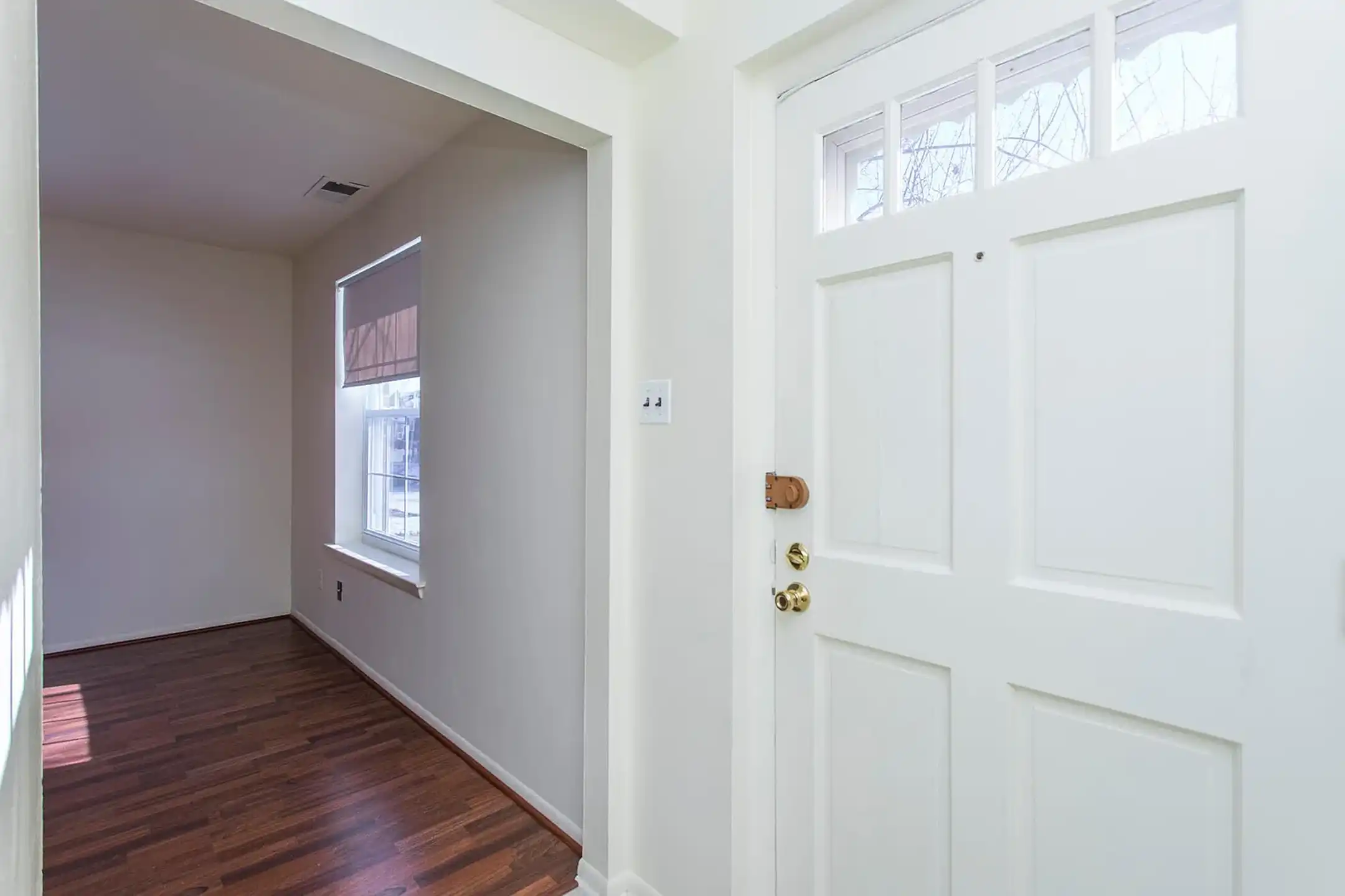 Colonial Village Townhomes