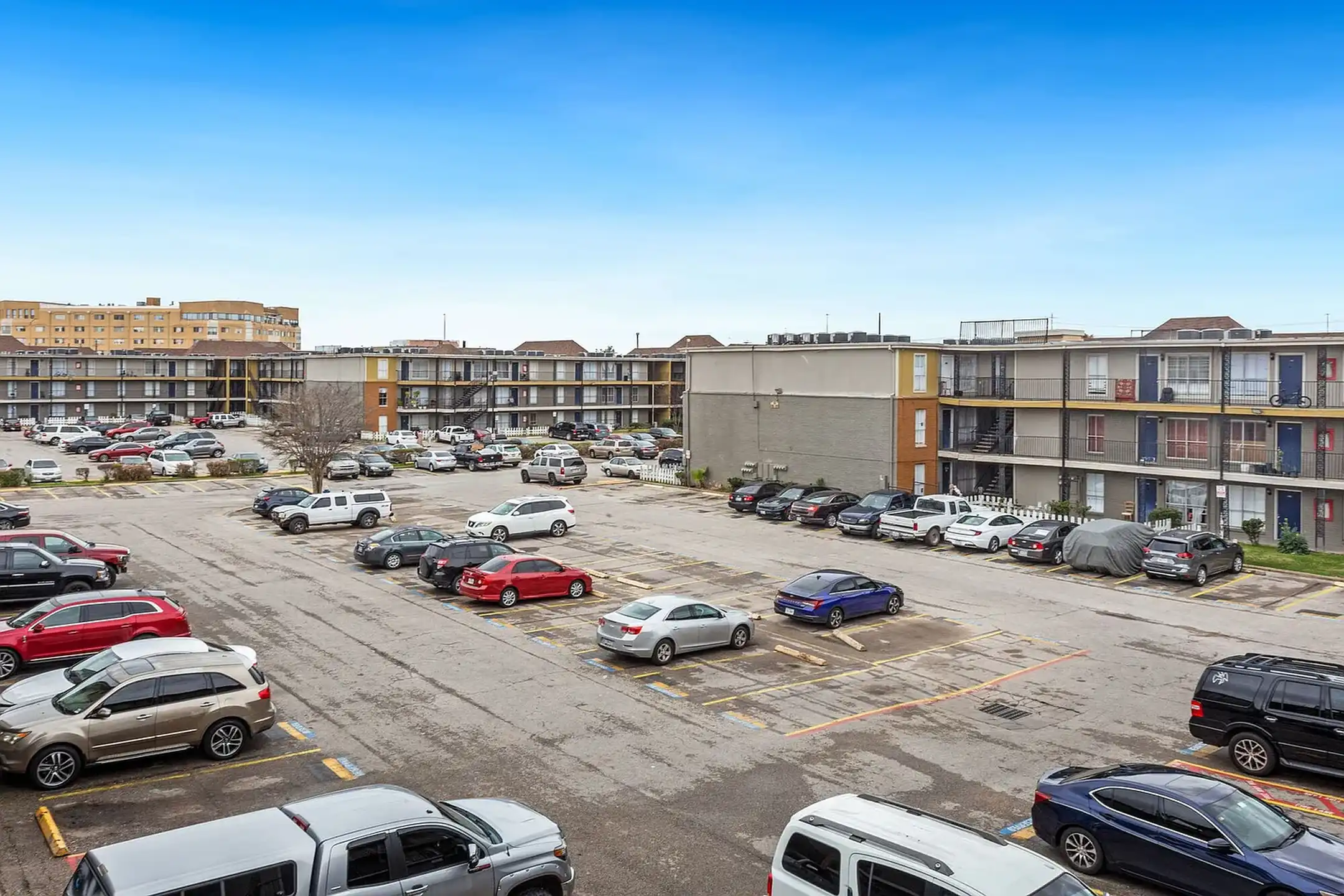 Westward Square 6233 Gulfton St Houston, TX