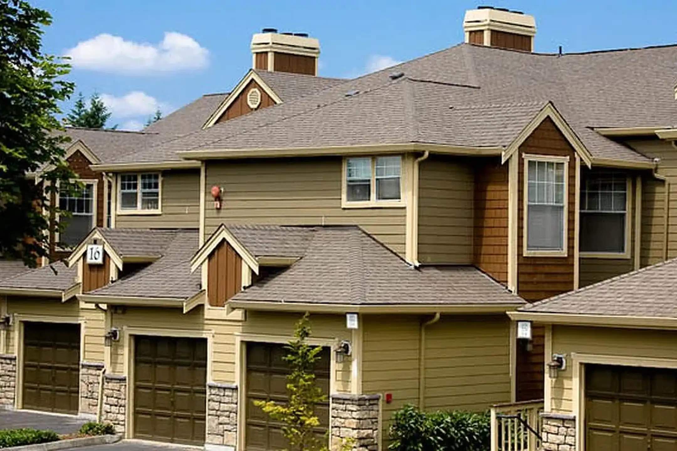 Summerwalk at Klahanie, image size:2160x1440