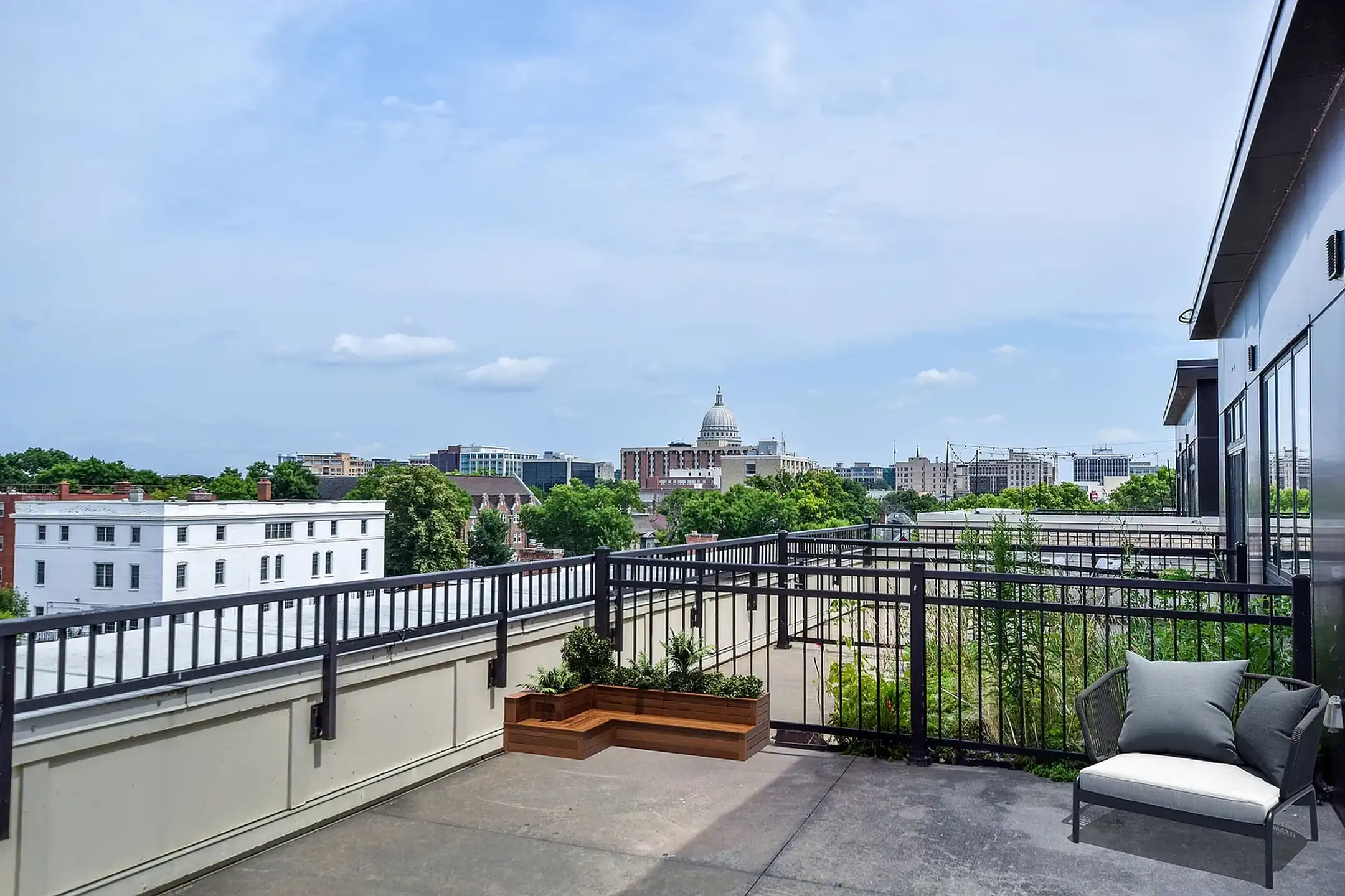 Waterfront 633 N Henry St Madison, WI