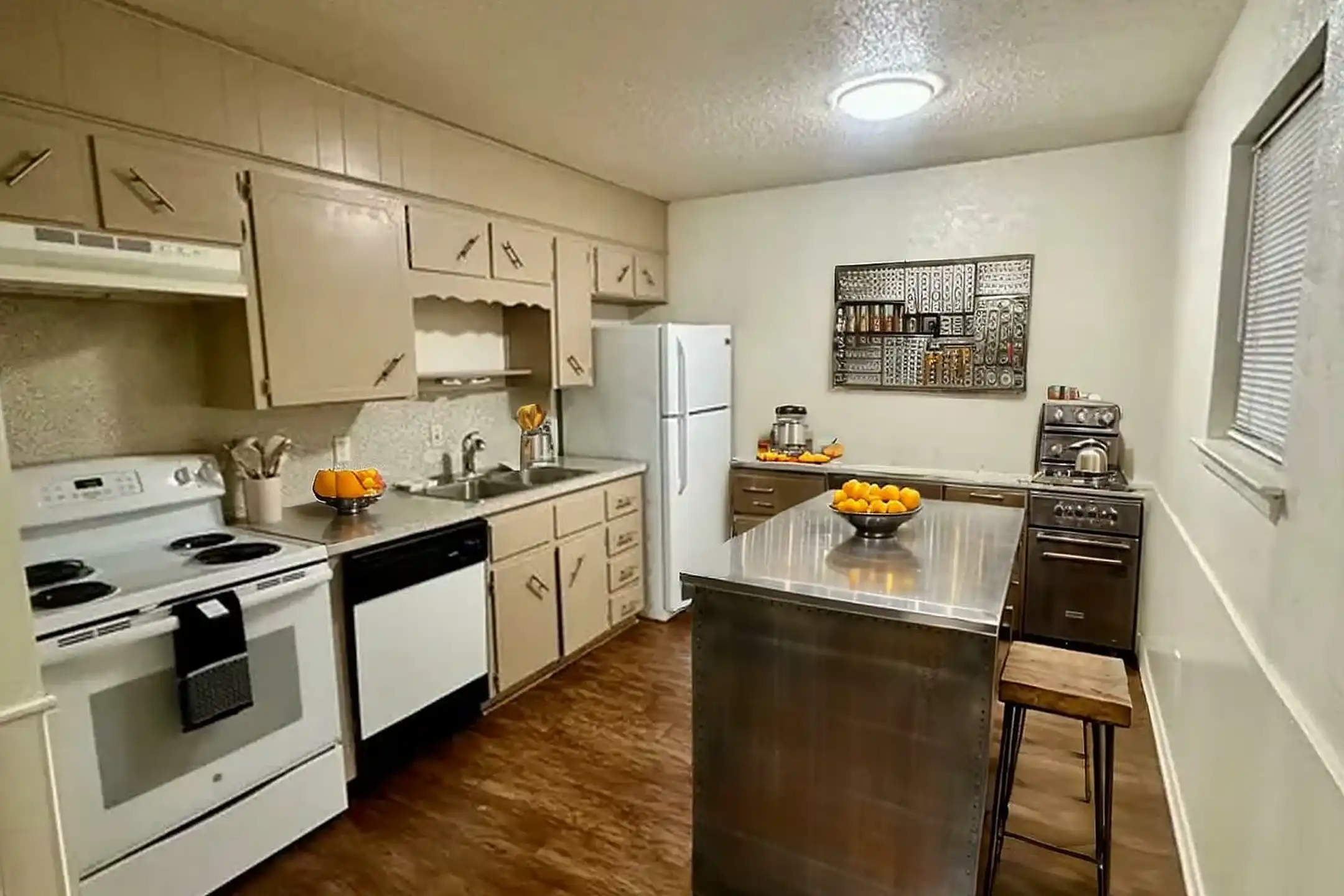 South Castle Apartments 614 Stringer St Killeen, TX