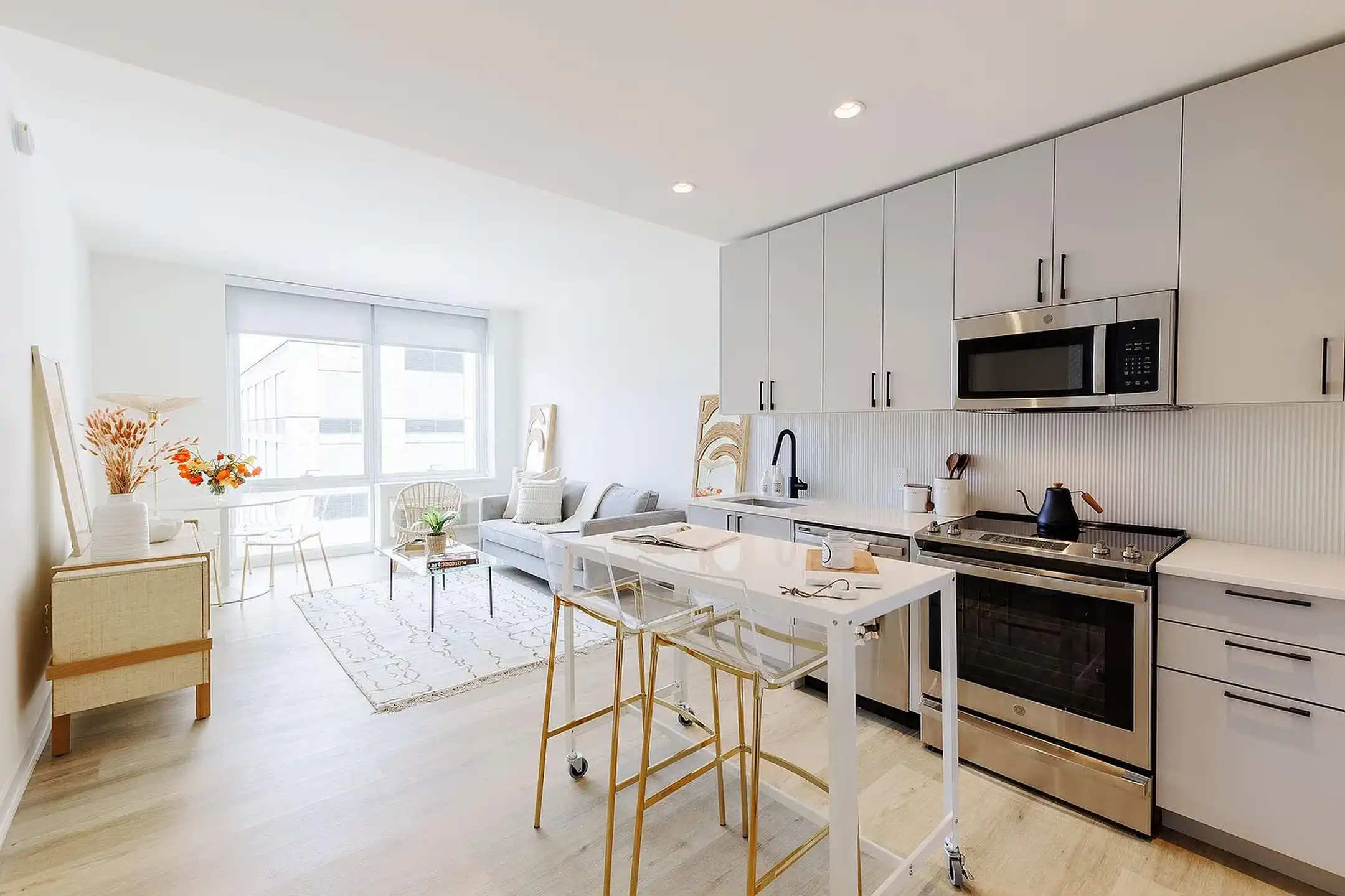 The Hendrix - 180 Morgan St - Jersey City, NJ | Rent.