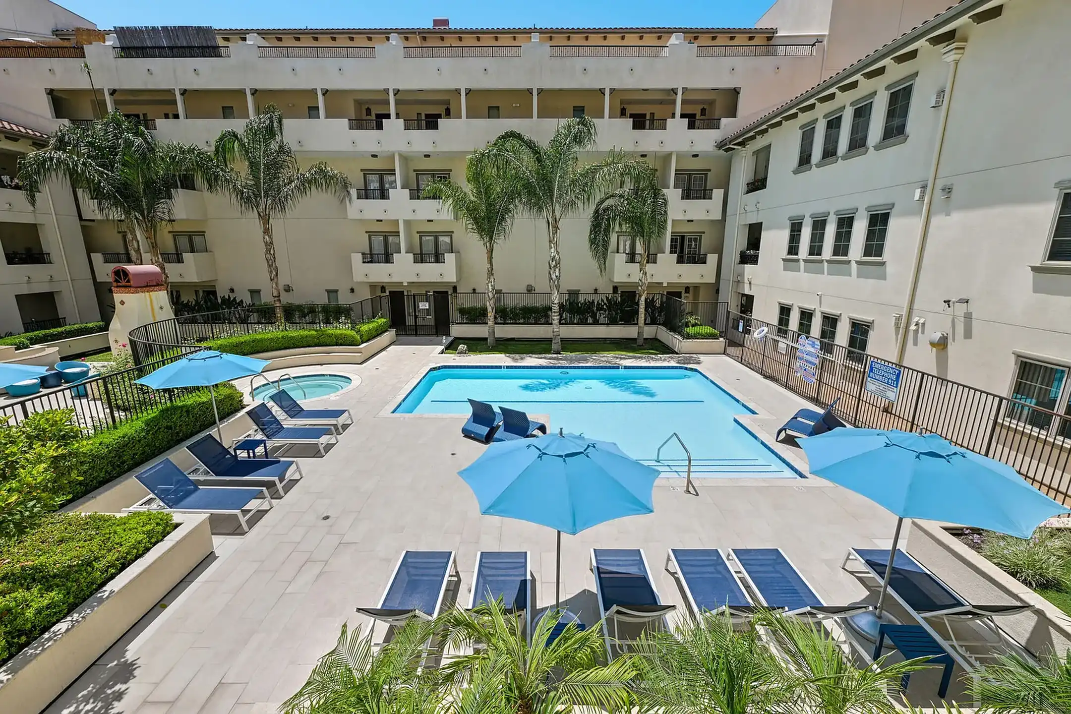 The Montecito 6203 Variel Ave Woodland Hills, CA