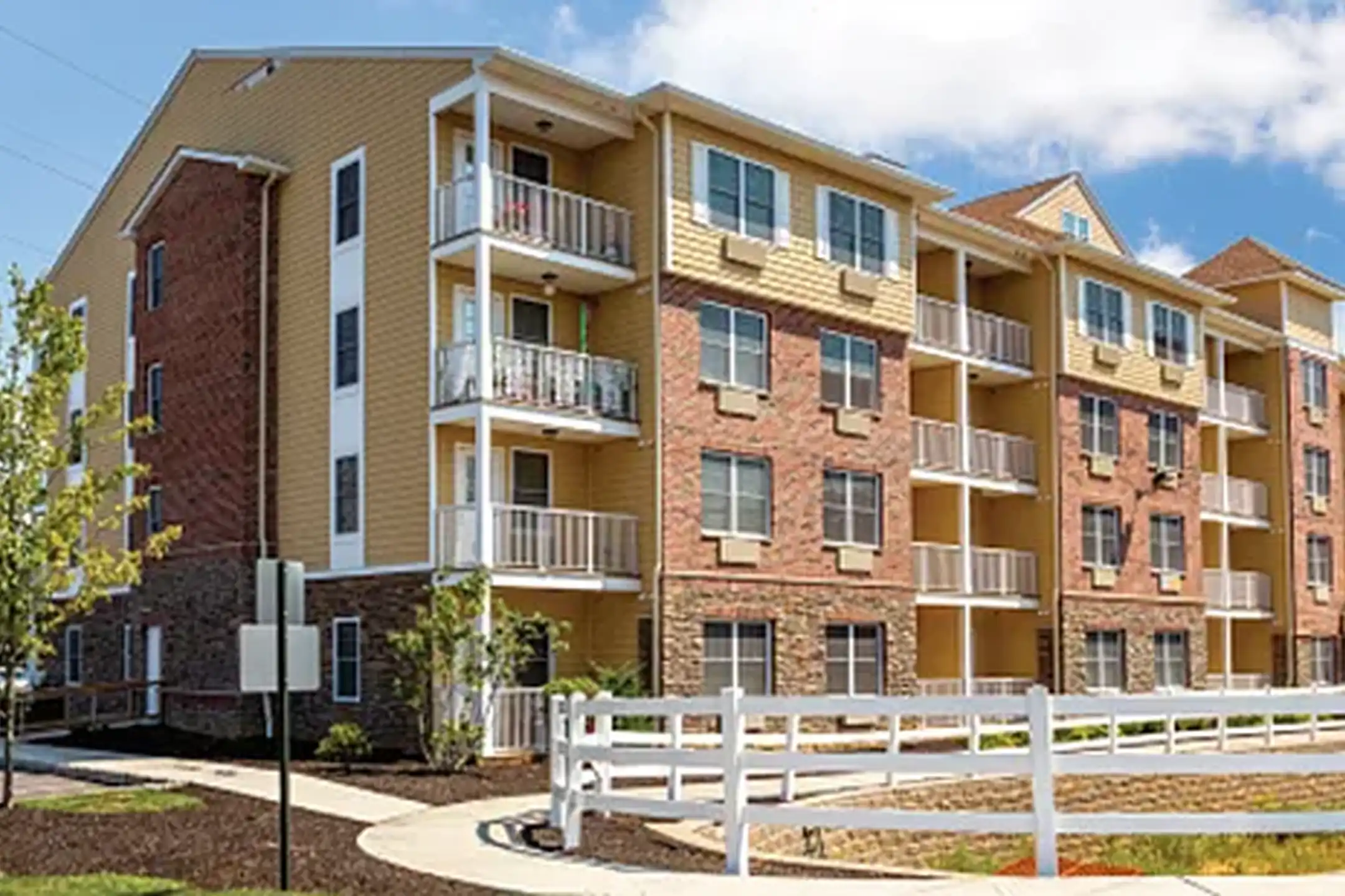 Gillette Towers 100 Kennedy Dr Sayreville, NJ