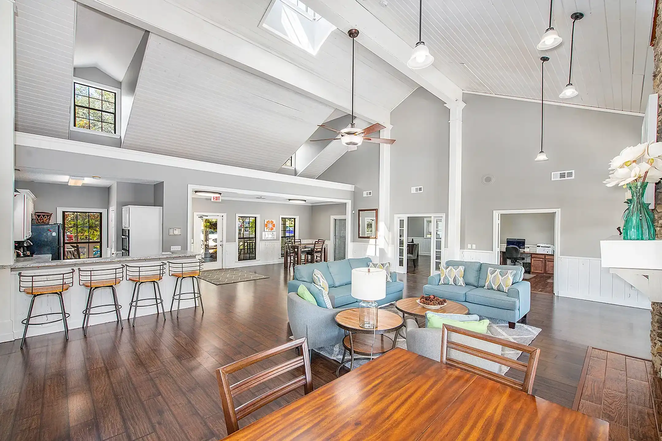 MAA Oak Grove - 1900 Centre Pointe Blvd - Tallahassee, FL | Rent.