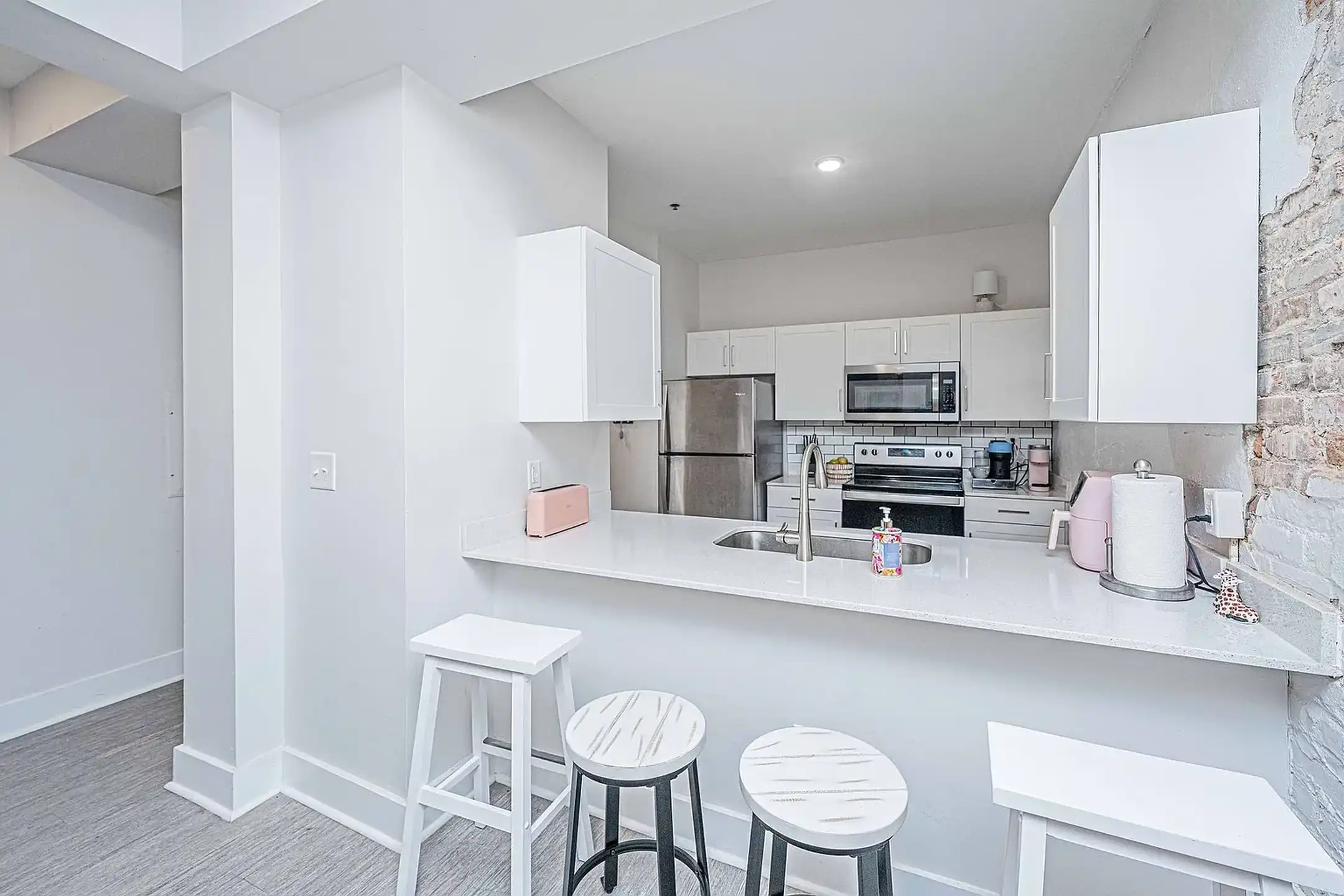 1000 King Street 1000 King St Charleston, SC