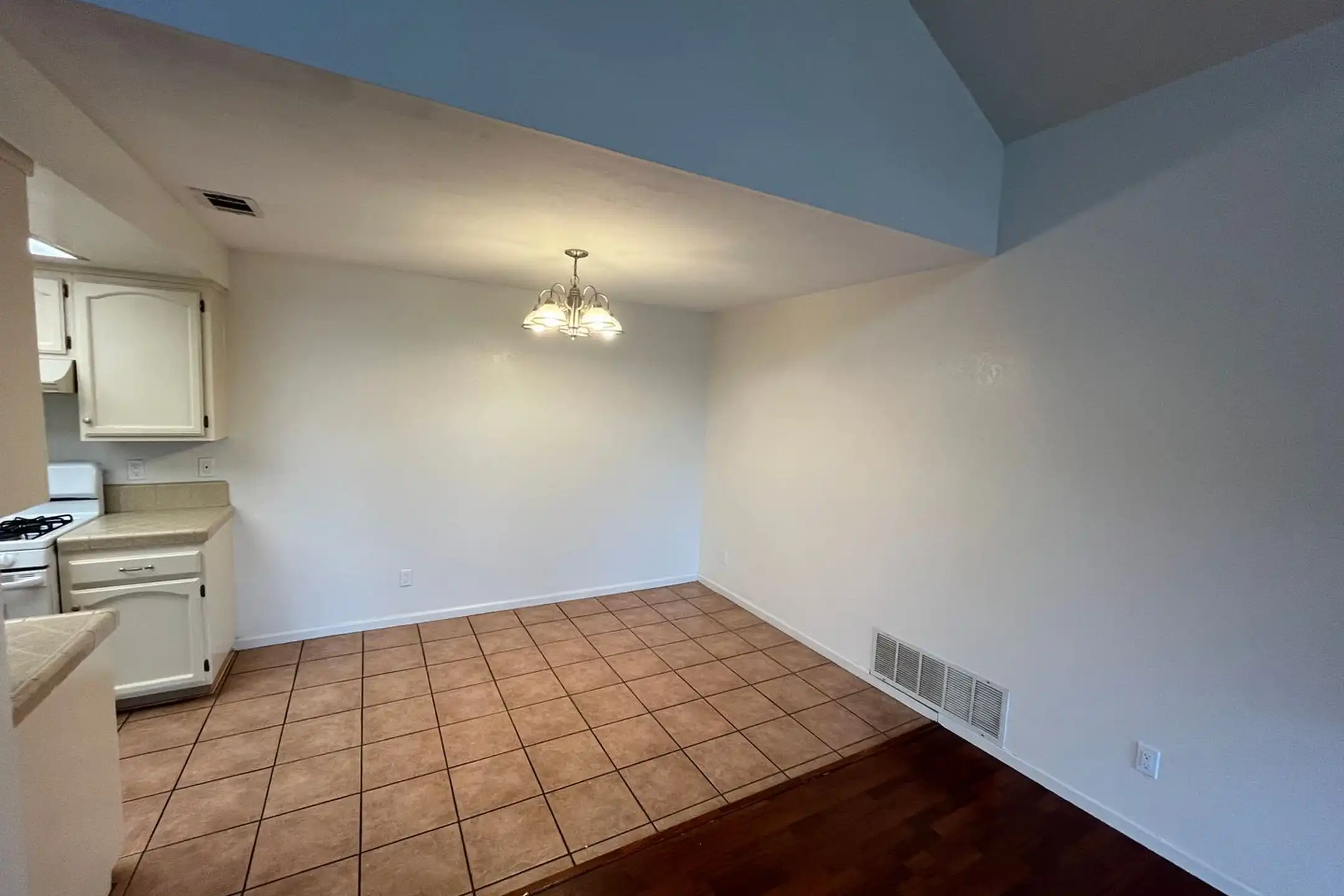 408 N Center Ct Santa Maria, CA