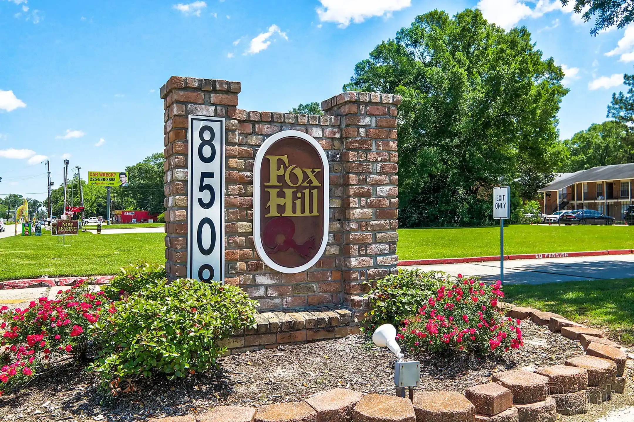 Fox Hill - 8508 Greenwell Springs Rd - Baton Rouge, LA | Rent.