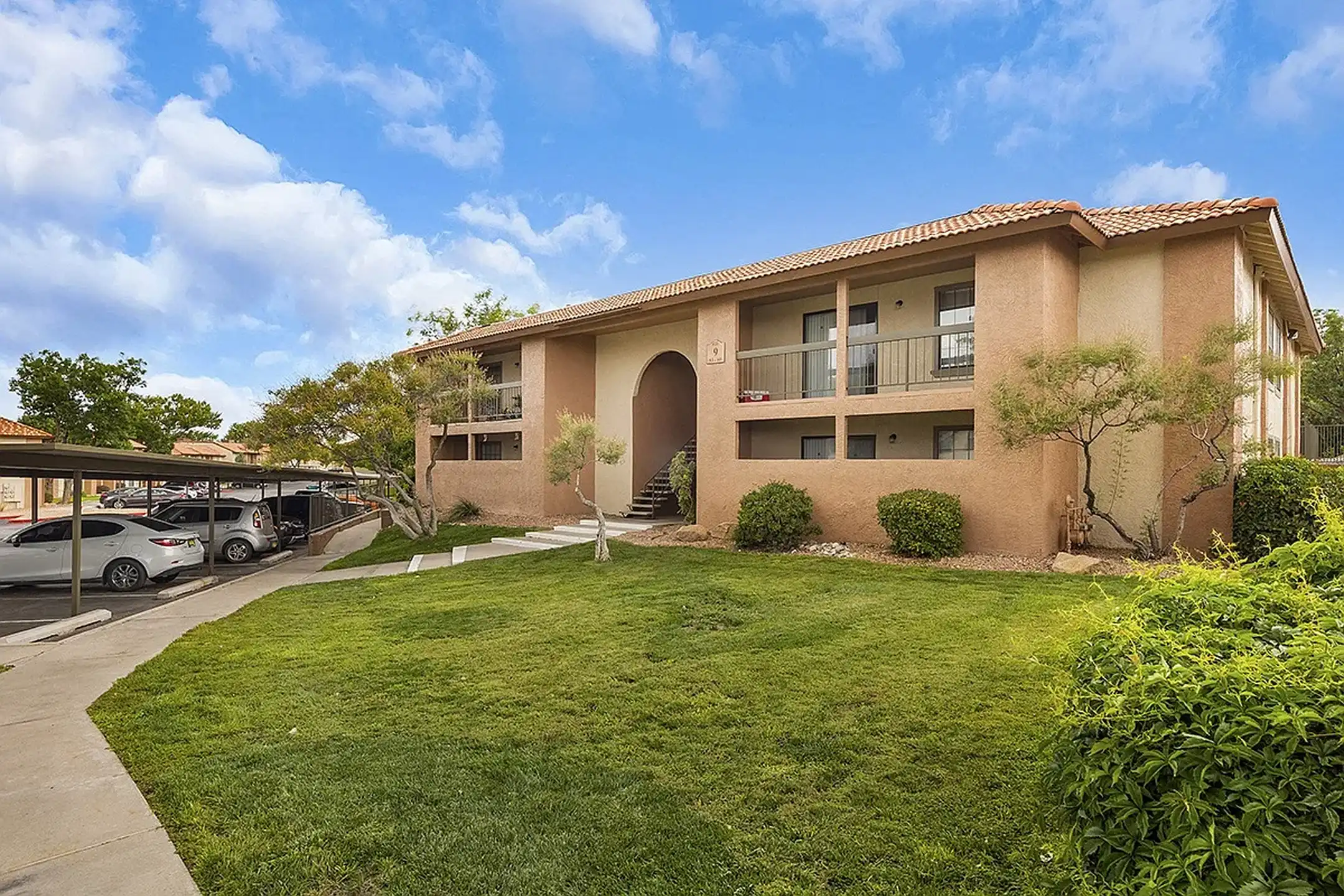 Del Rio Apartments - 4601 Montano Rd NW - Albuquerque, NM | Rent.