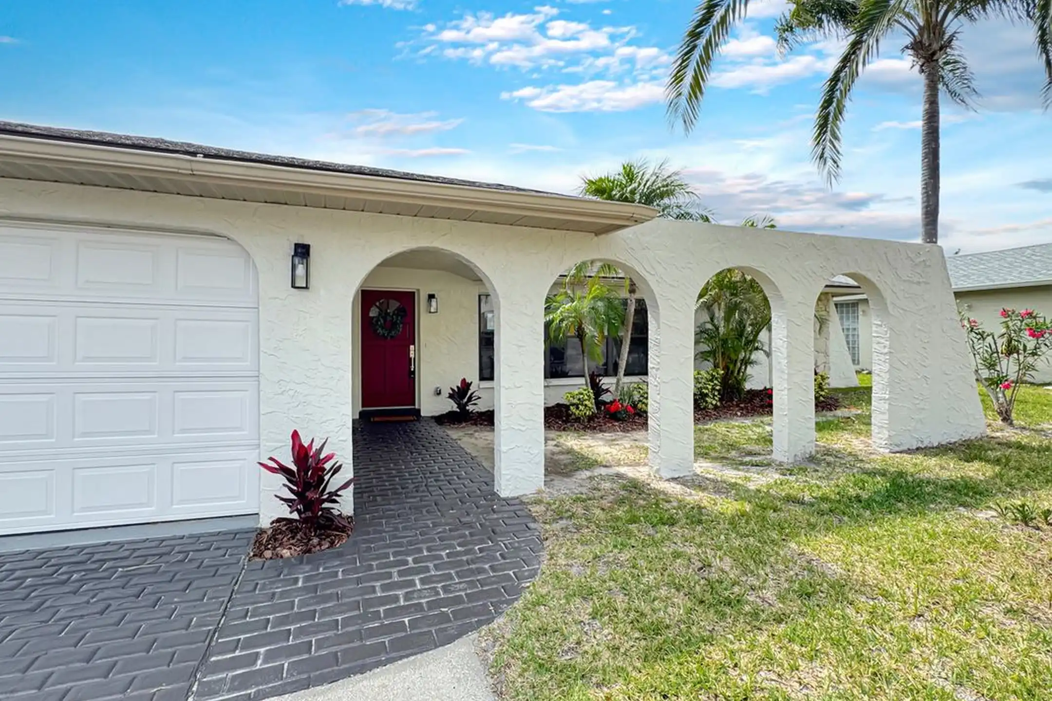 9907 Island Harbor Dr Port Richey, FL