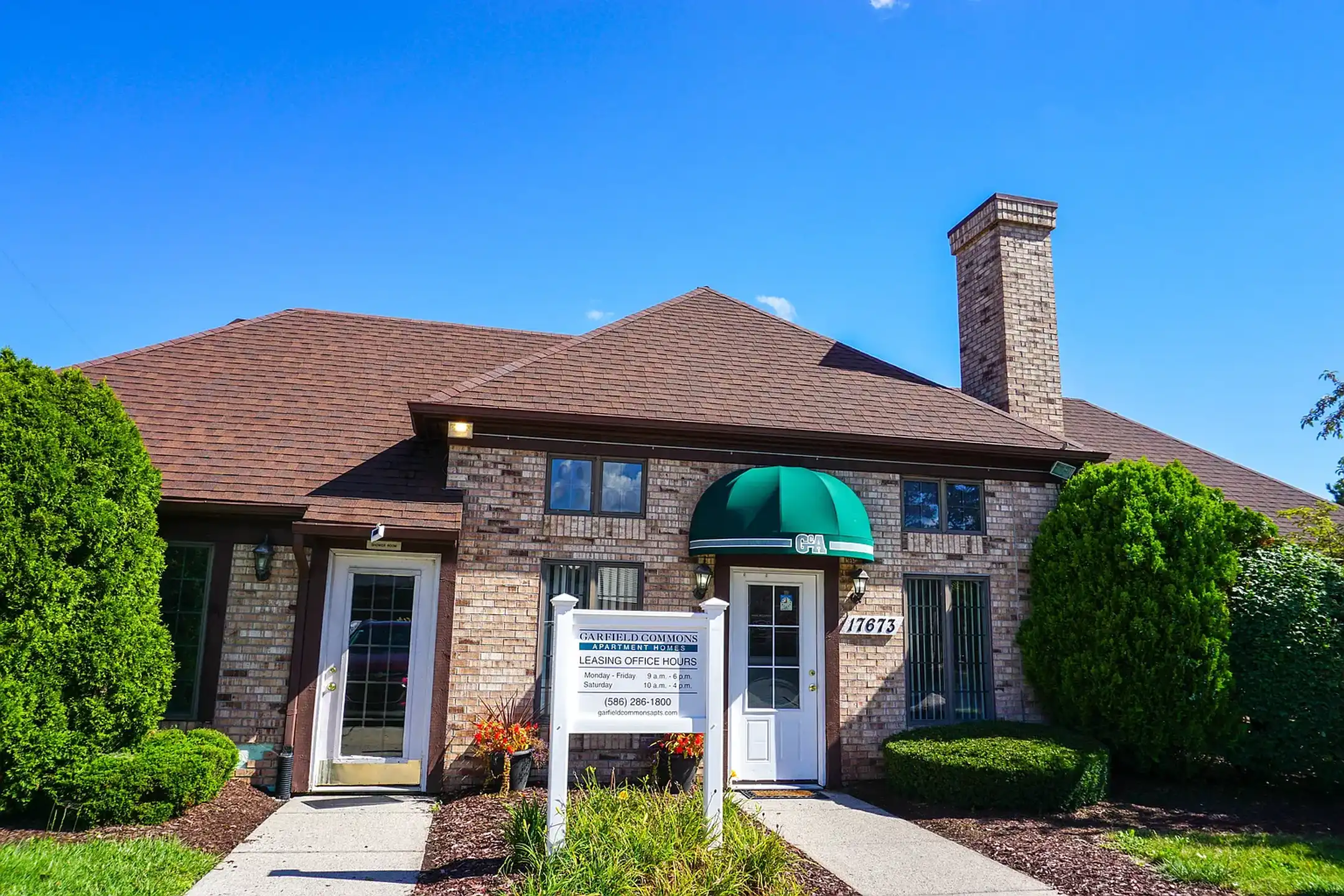 Garfield Commons - 17673 Kingsbrooke Cir - Clinton Township, MI | Rent.