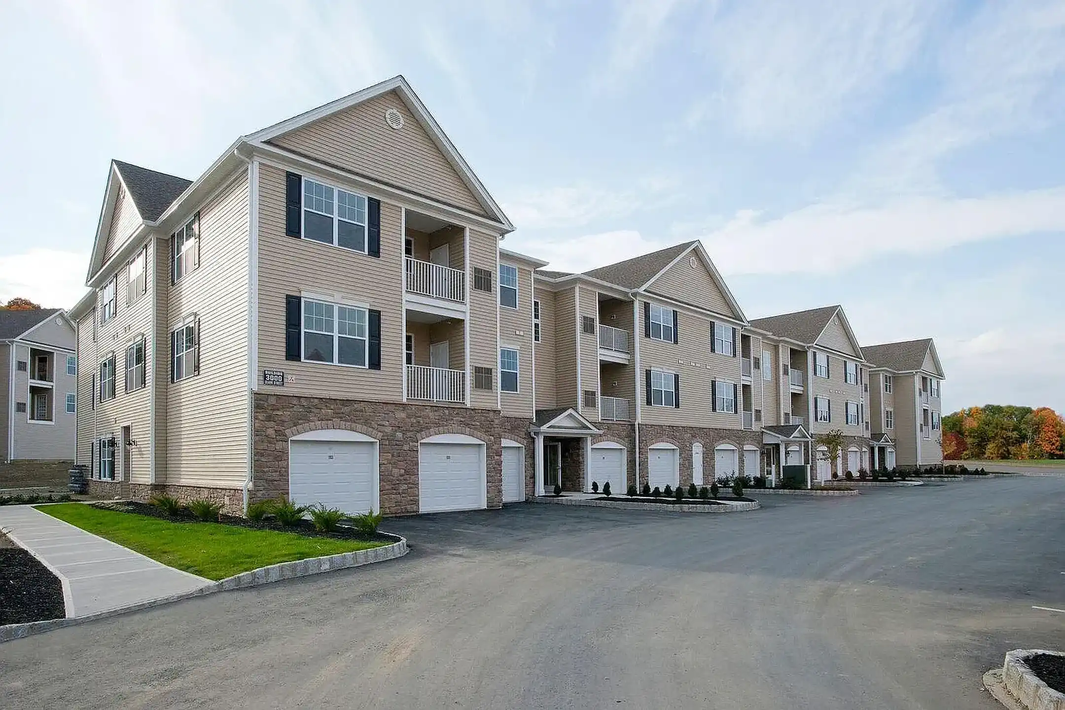 Photo inspiration: Fresh Look at Summit Terrace Luxury Apartments 1000 Clark St New Windsor Ny