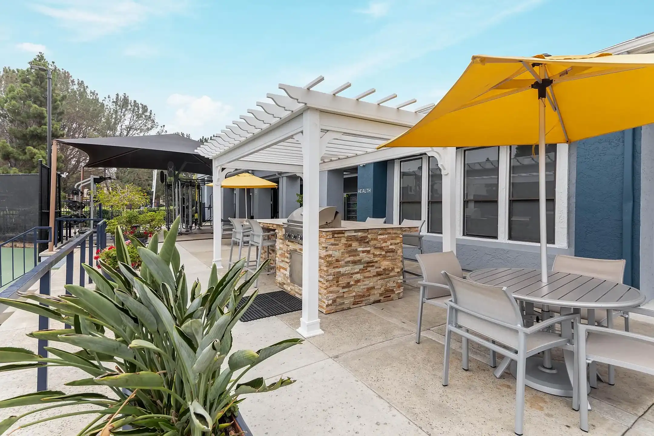 Club River Run 10041 Rio San Diego Dr San Diego, CA