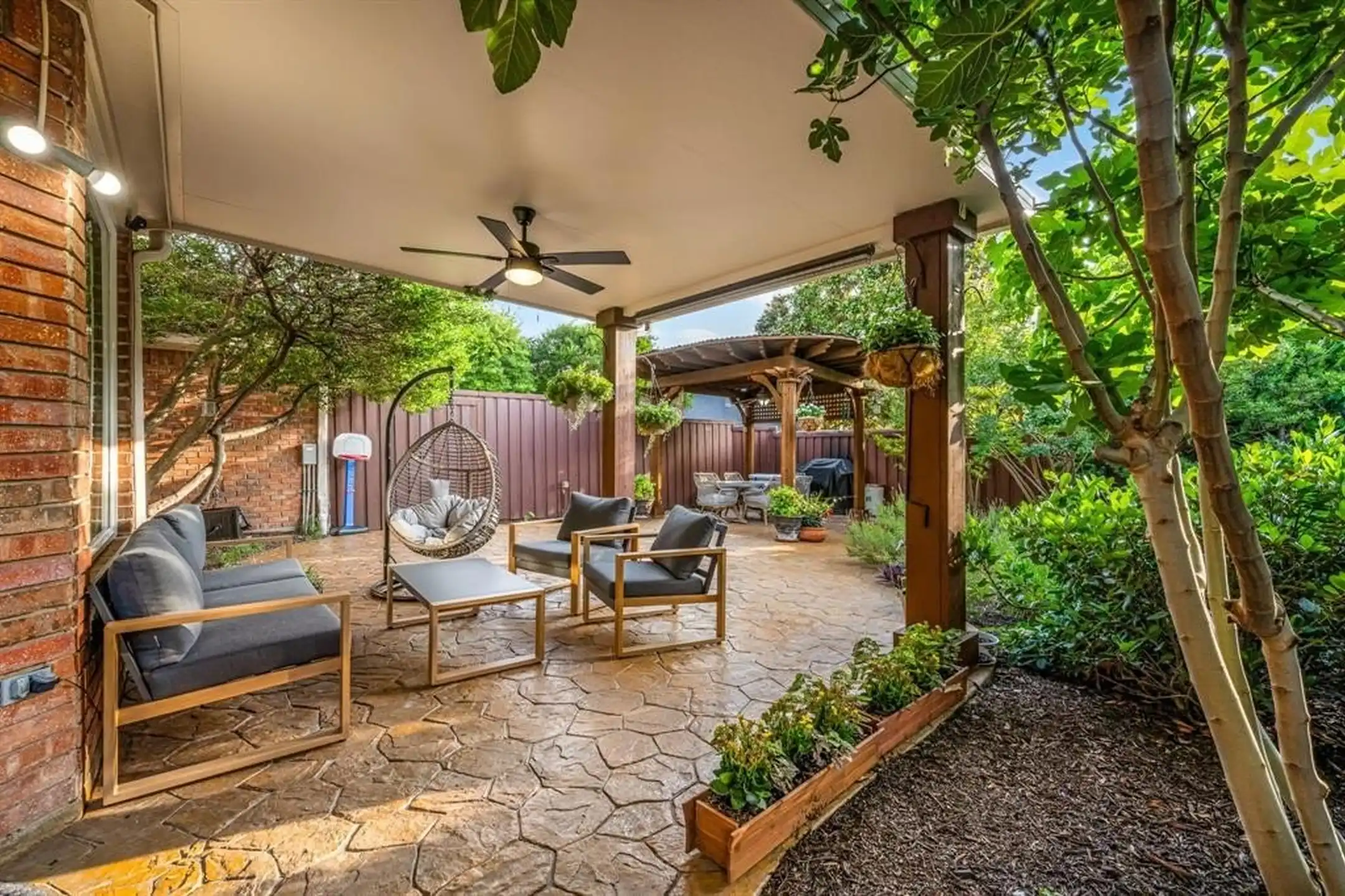 3809 Branchwood Dr Plano, TX