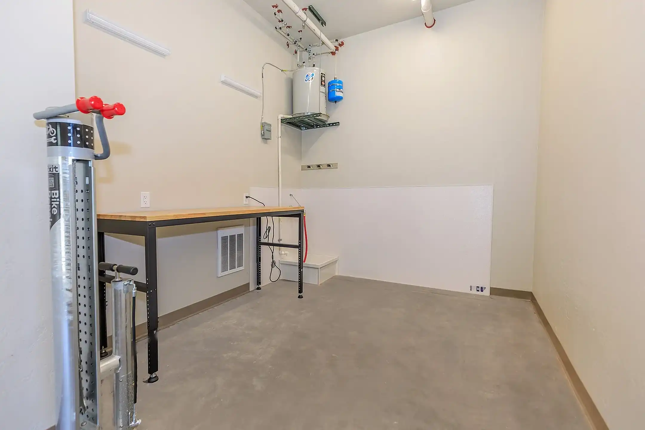 Altitude 2769 Palmer Ave Glenwood Springs, CO