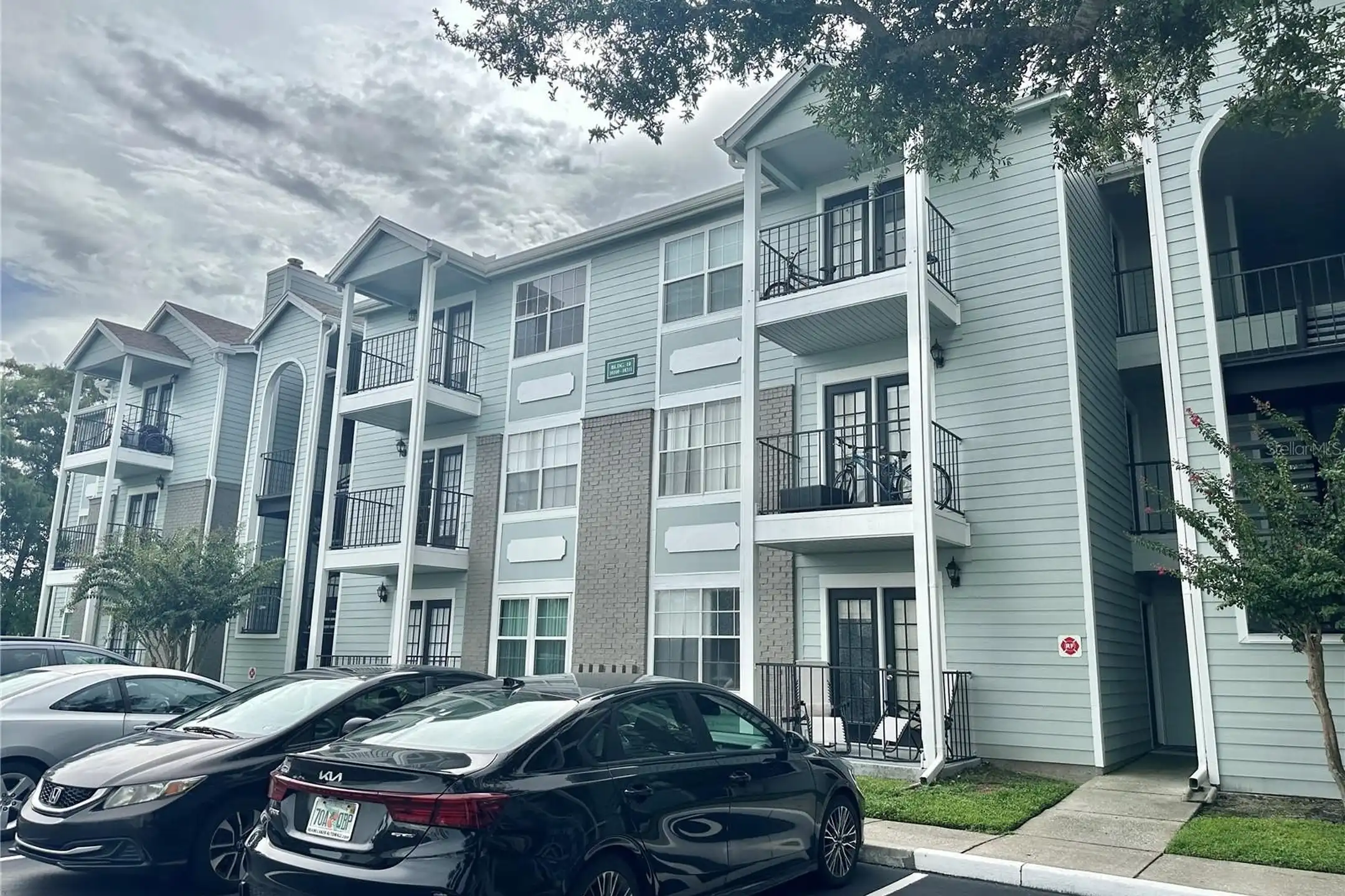 2550 N Alafaya Trail #10305 Orlando, FL