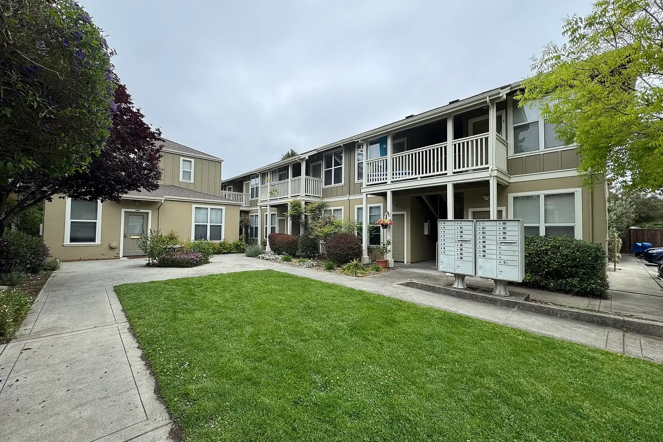 Picture of Pogonip Terrace Apartments - 140 Vernon St - Santa Cruz, CA | Rent.