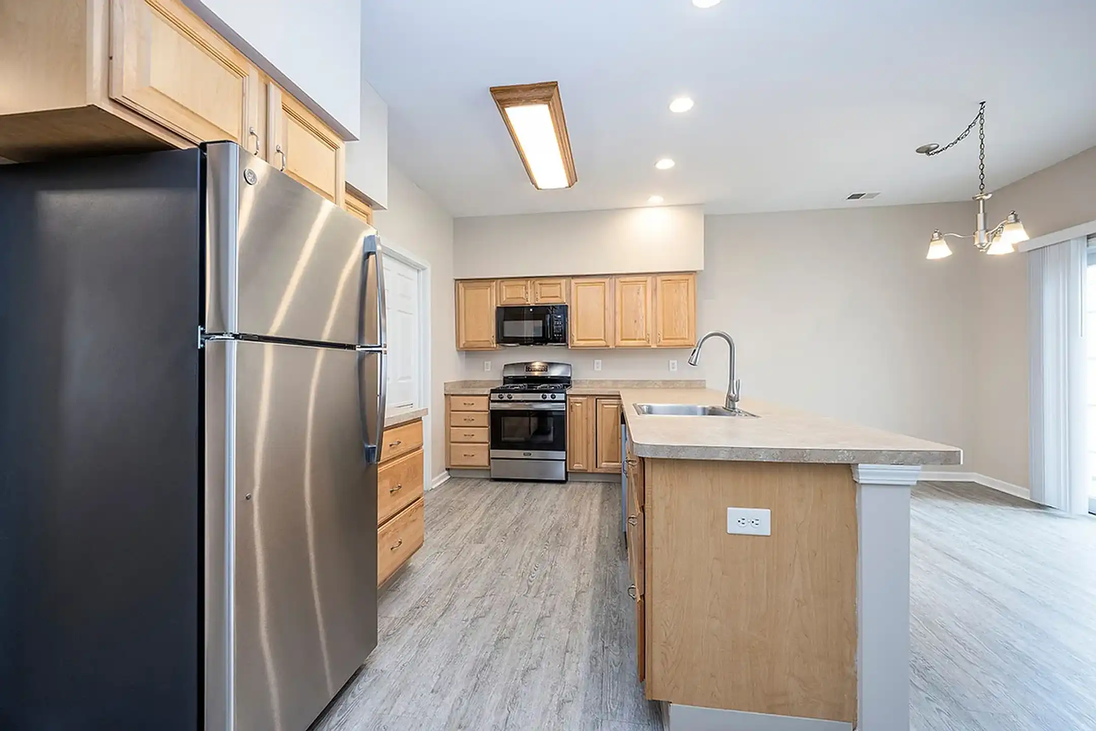 Town Hall Terrace - 2255 Center Ter - Grand Island, NY | Rent.