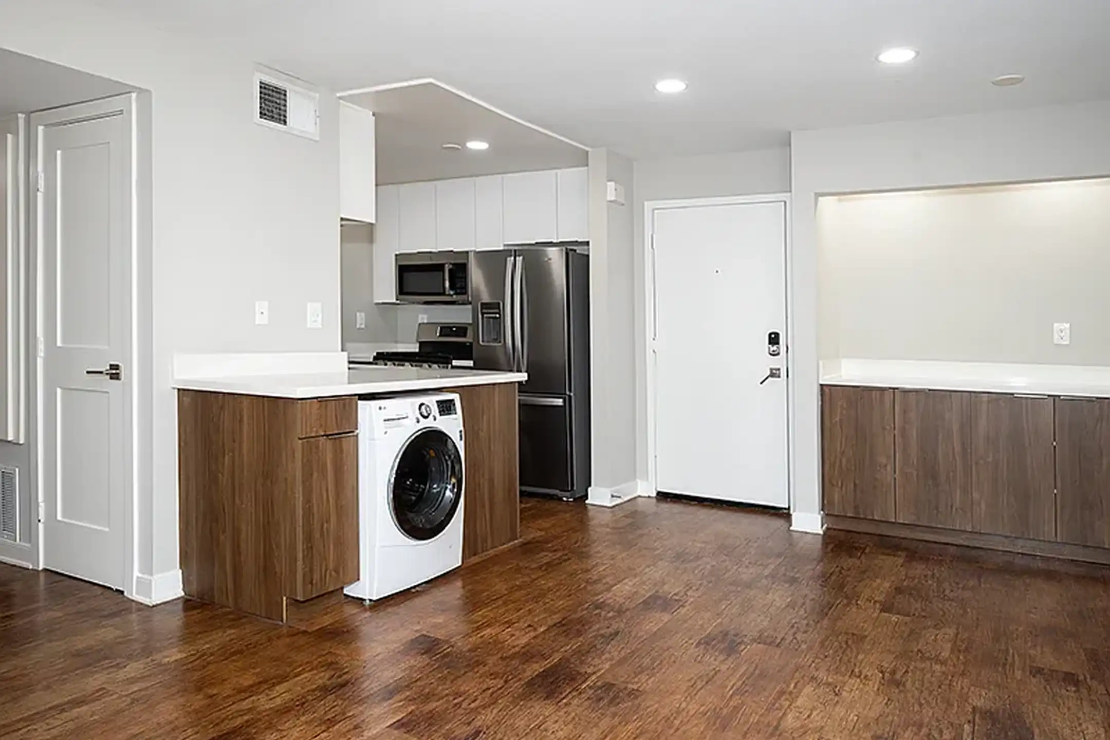 The Crescent At West Hollywood - 1274 N Crescent Heights Blvd