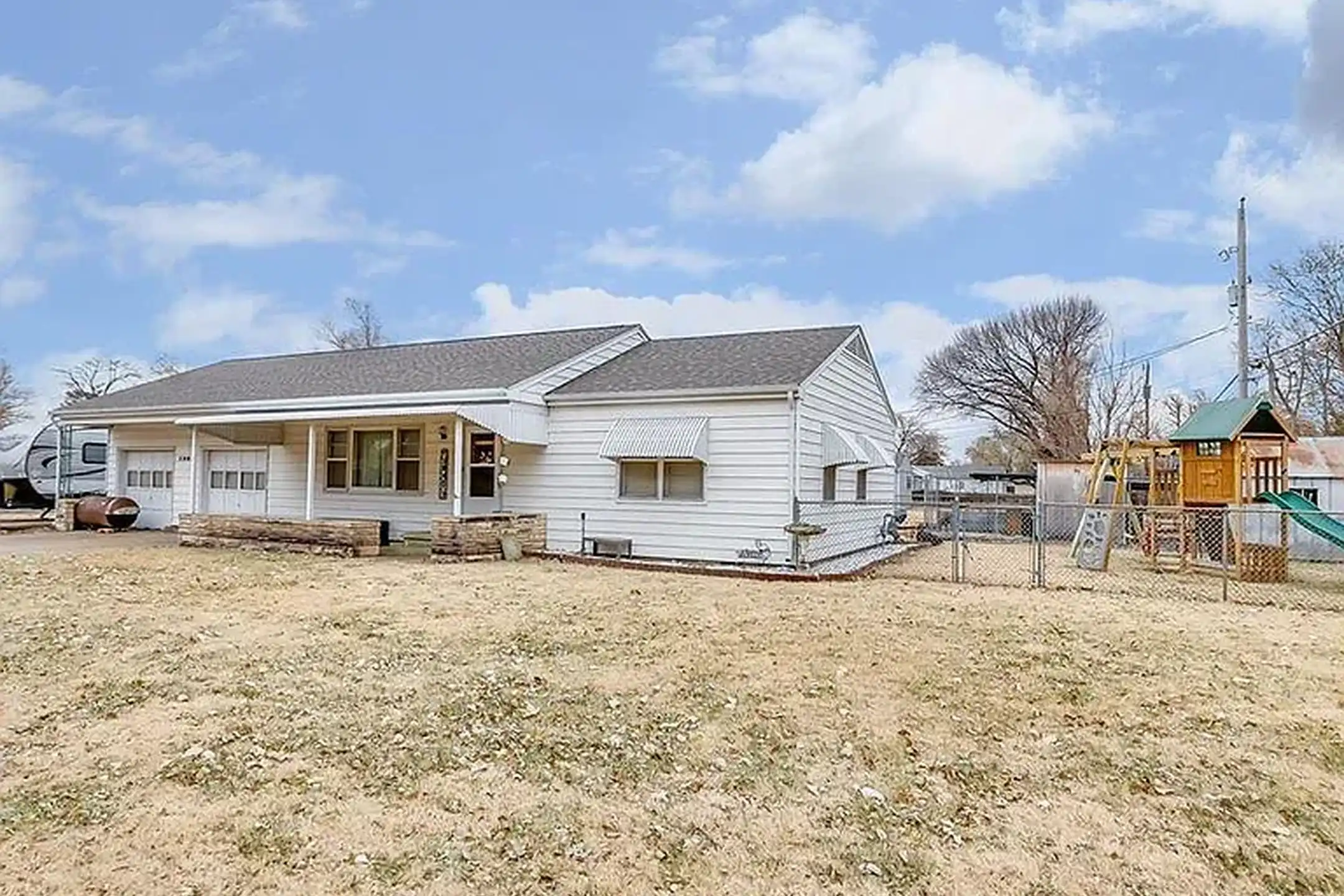 1301 Roach St Salina, KS