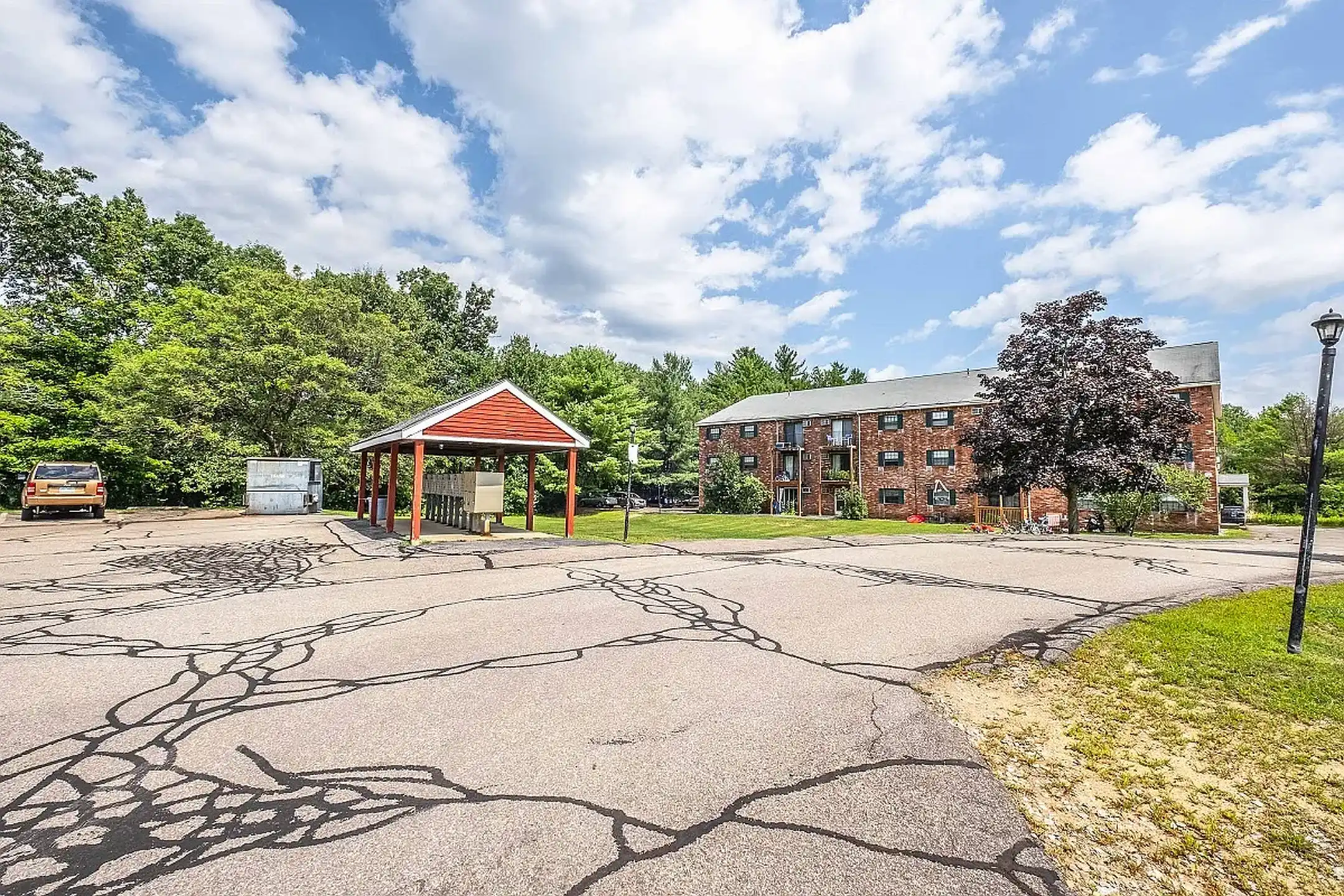 Meadowbrook Apartments 86 Fisherville Rd Concord, NH