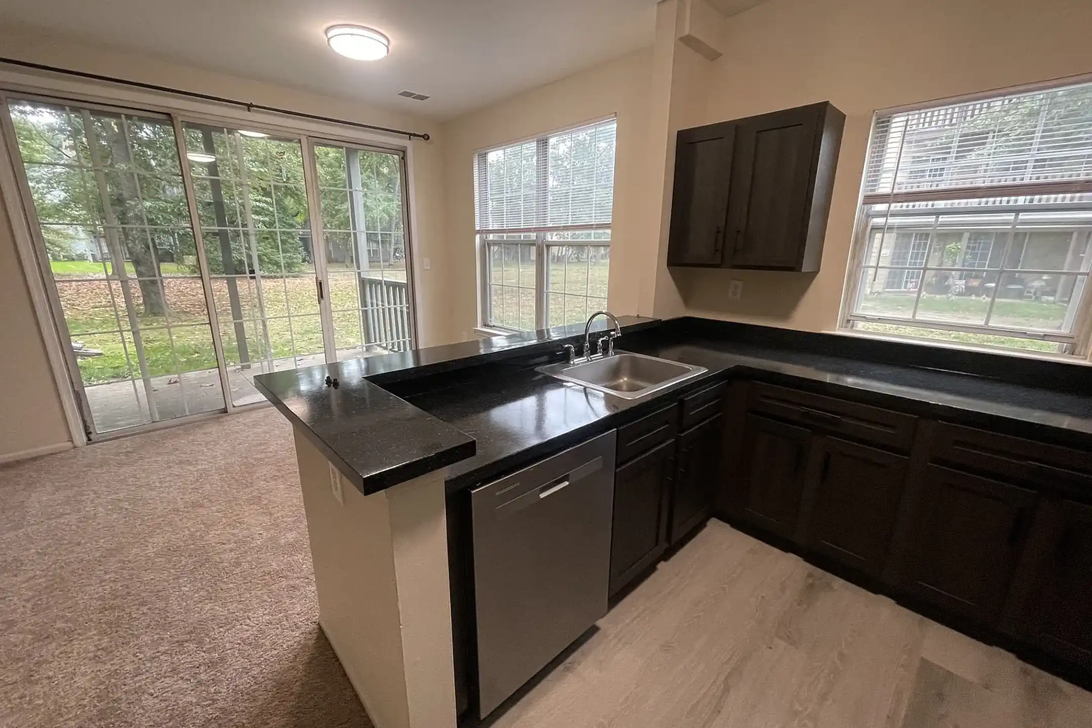 Windsor Commons 164 One Mile Rd East Windsor, NJ