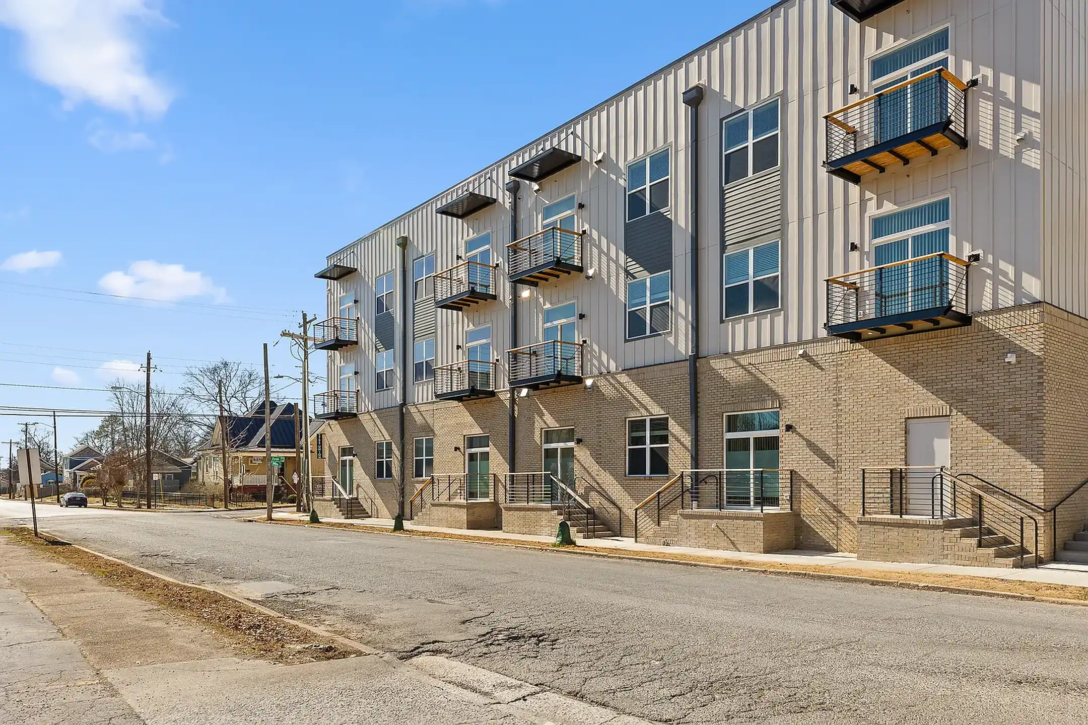 Mai Bell II 1795 Union Ave Chattanooga, TN