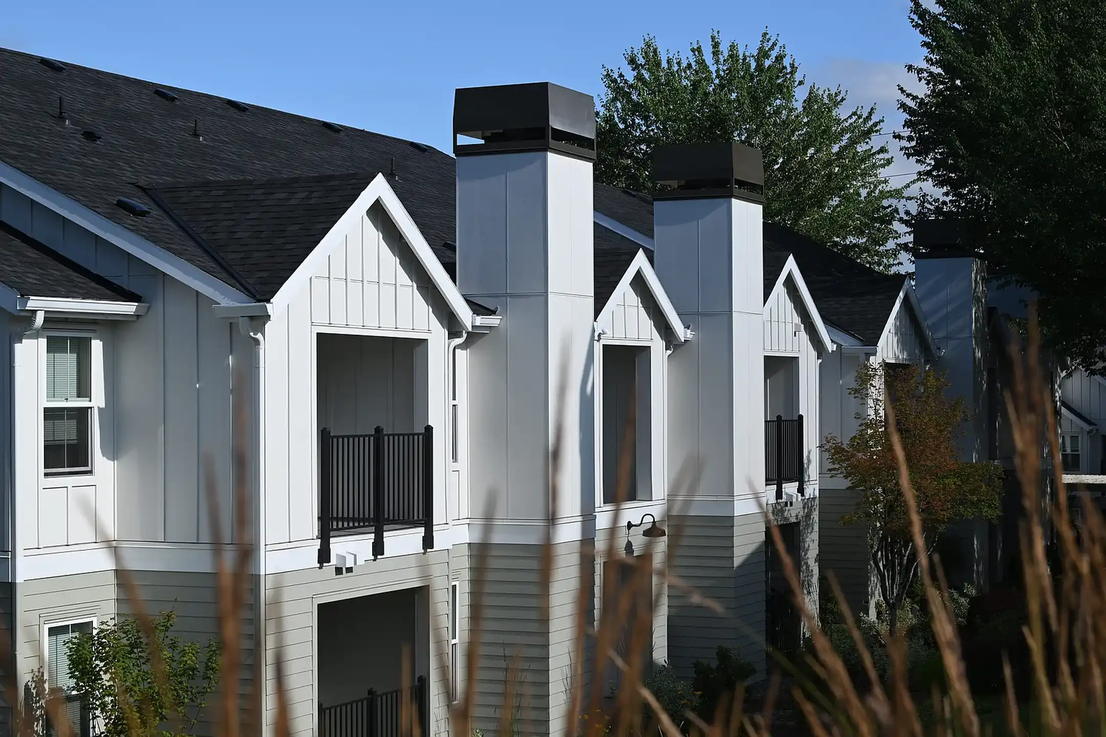 Emerald Place Apartments - 1815 NW 173rd Ave - Beaverton, OR | Rent.