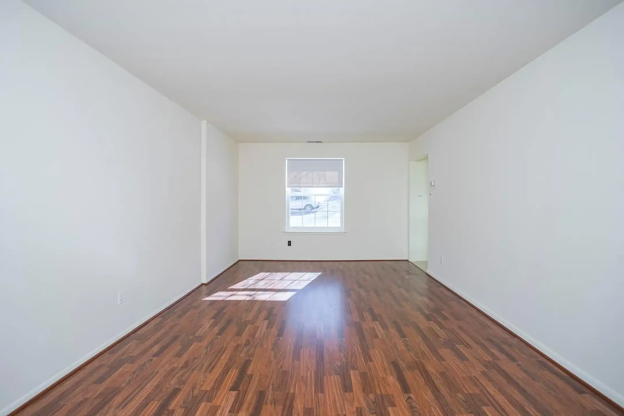 Colonial Village Townhomes - 8875 Ridge Ave - Philadelphia, PA | Rent.