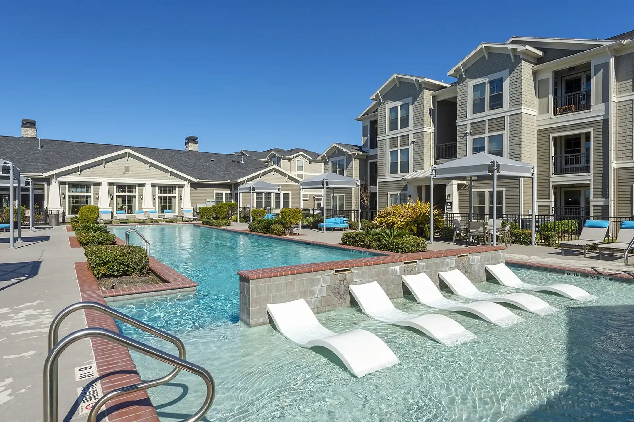 Aria Victoria - 8311 NE Zac Lentz Pkwy - Victoria, TX | Rent.