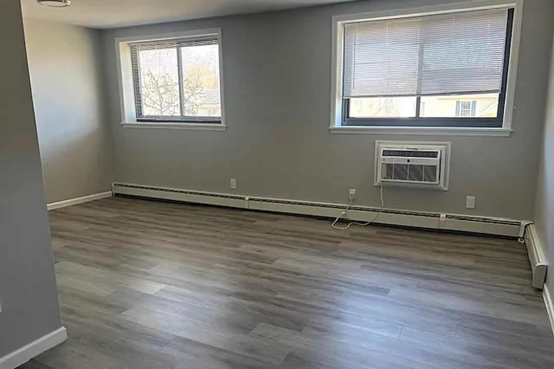 Mountainview Village 2201 Vails Gate Heights Dr New Windsor