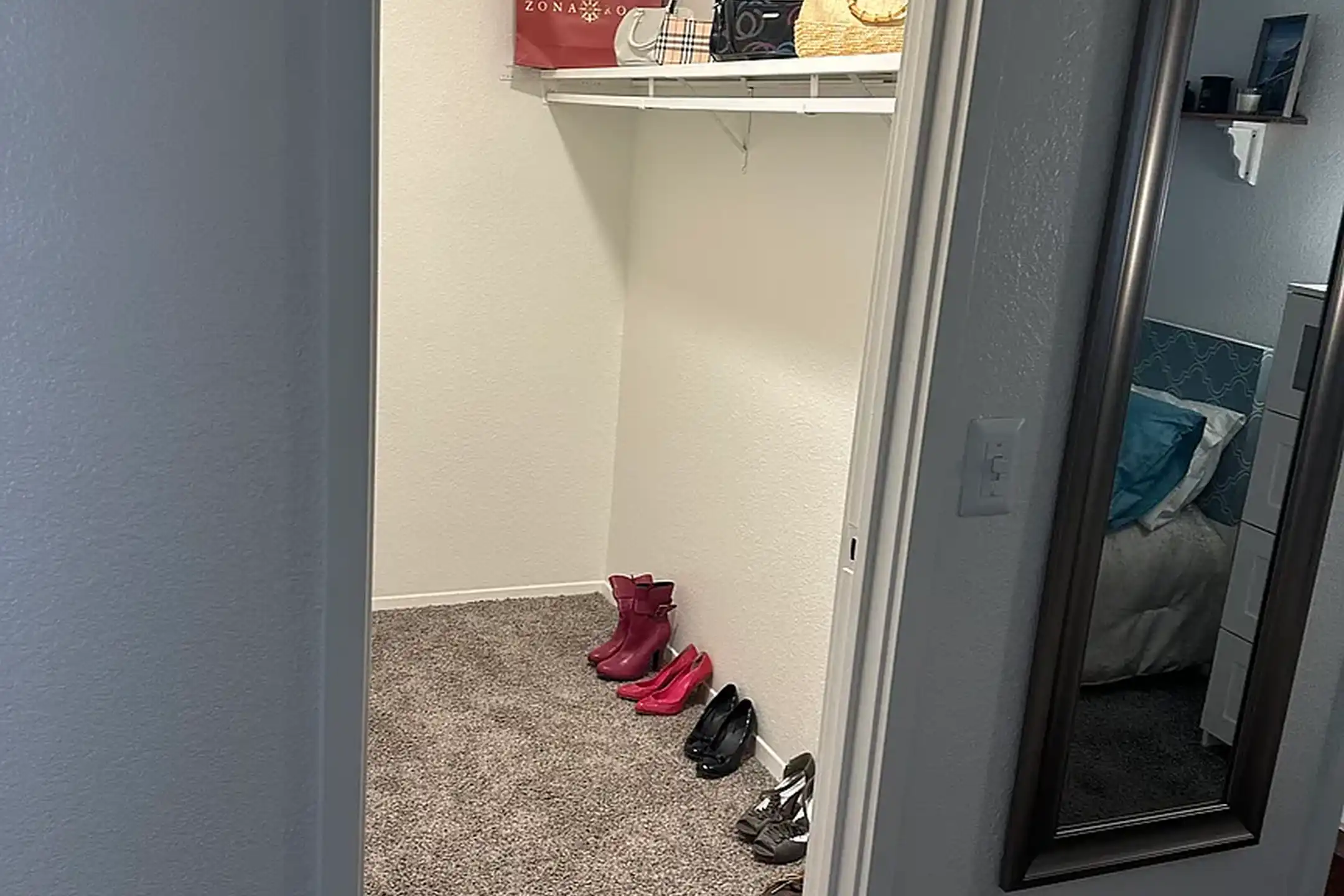 Willow Lake Apartments - 6002 NW Prairie View Rd - Kansas City, MO | Rent.