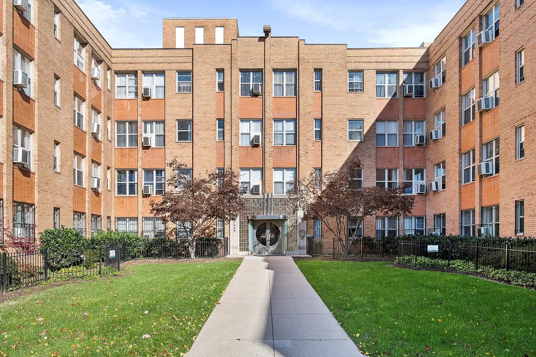 1445 Ogden St Nw