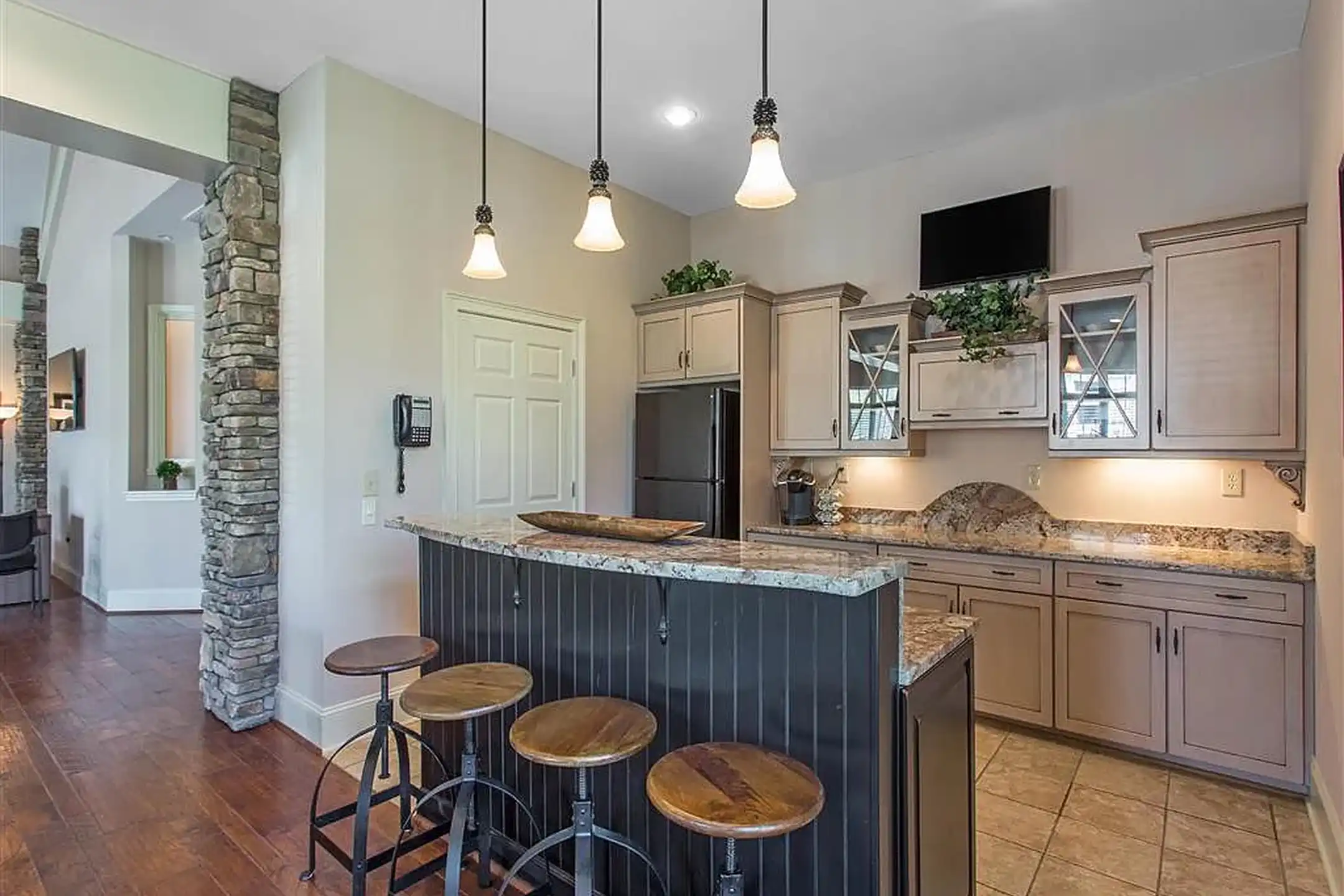 Ashley Court Apartments - 9740 Ashley Lake Ct - Charlotte, NC | Rent.