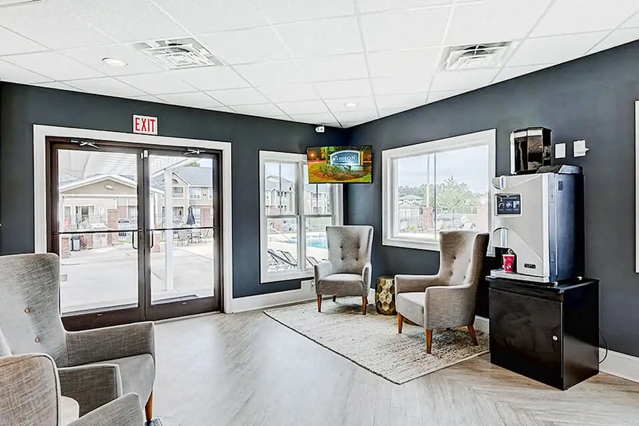 The Madison 2221 Hyde Dr Greenville, NC