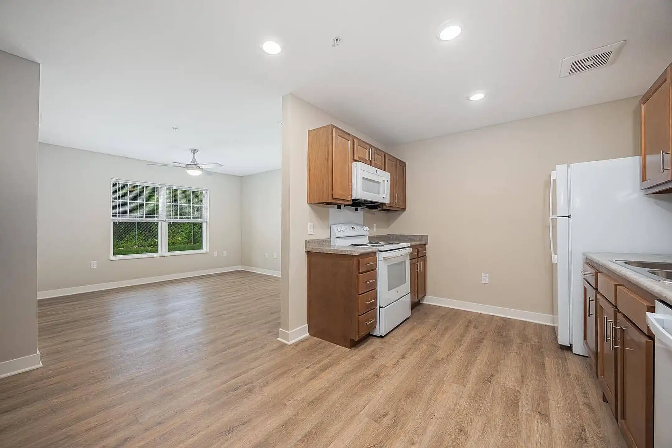 Luxury Loft Rentals In Columbus Reference: Broadleigh Lofts 3210 Allegheny Ave Columbus Oh