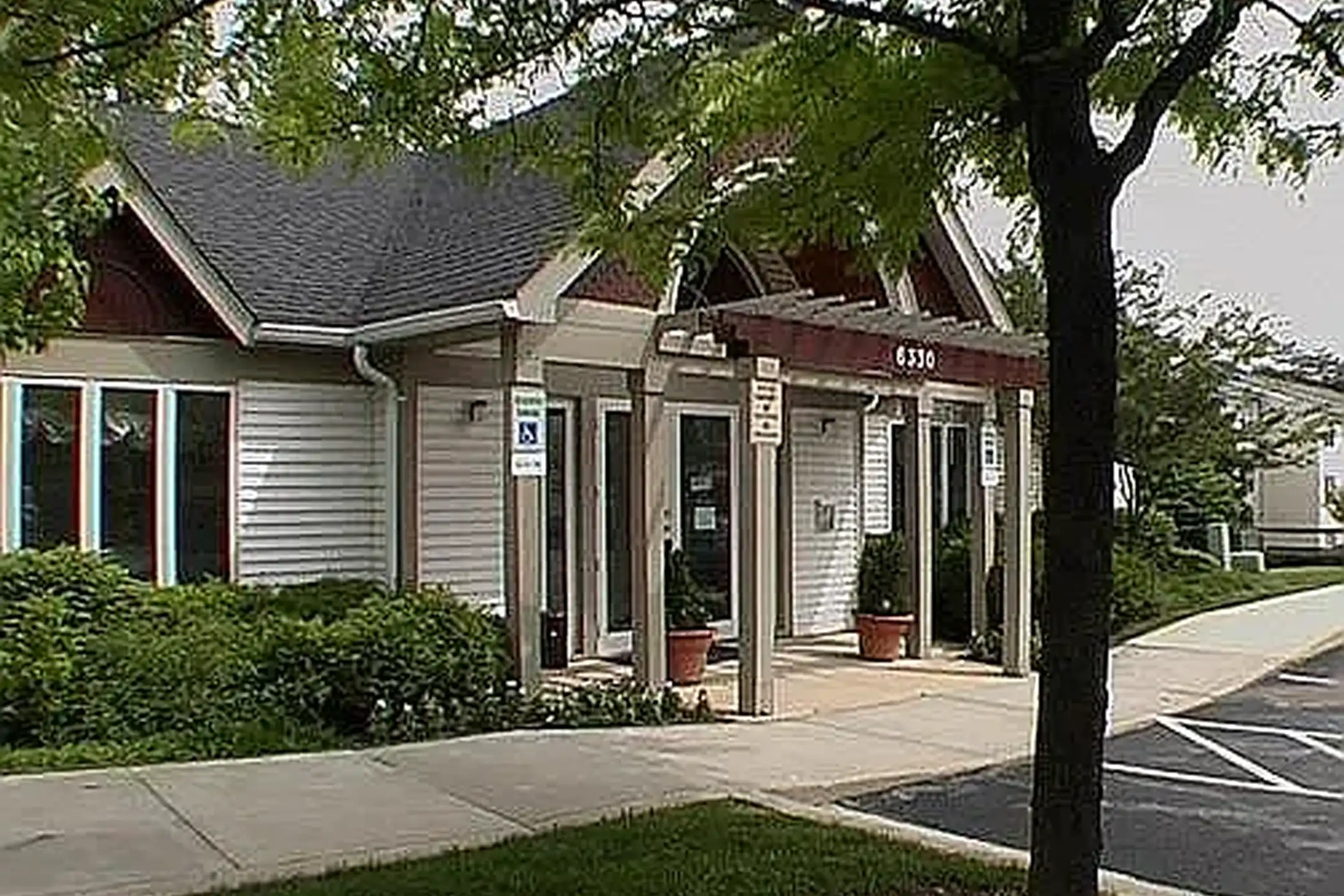 Orchard Club Apartments